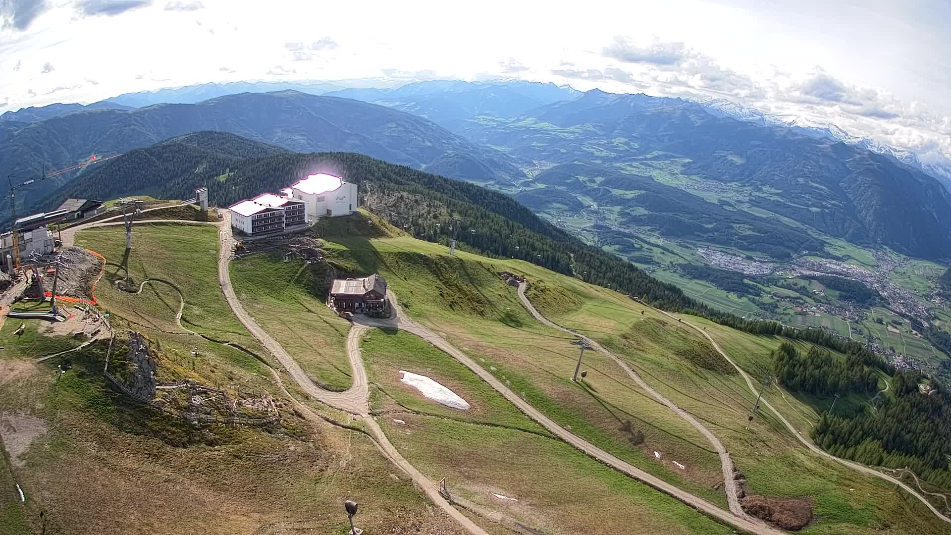 Stazione sciistica di Plan de Corones | vista su Brunico