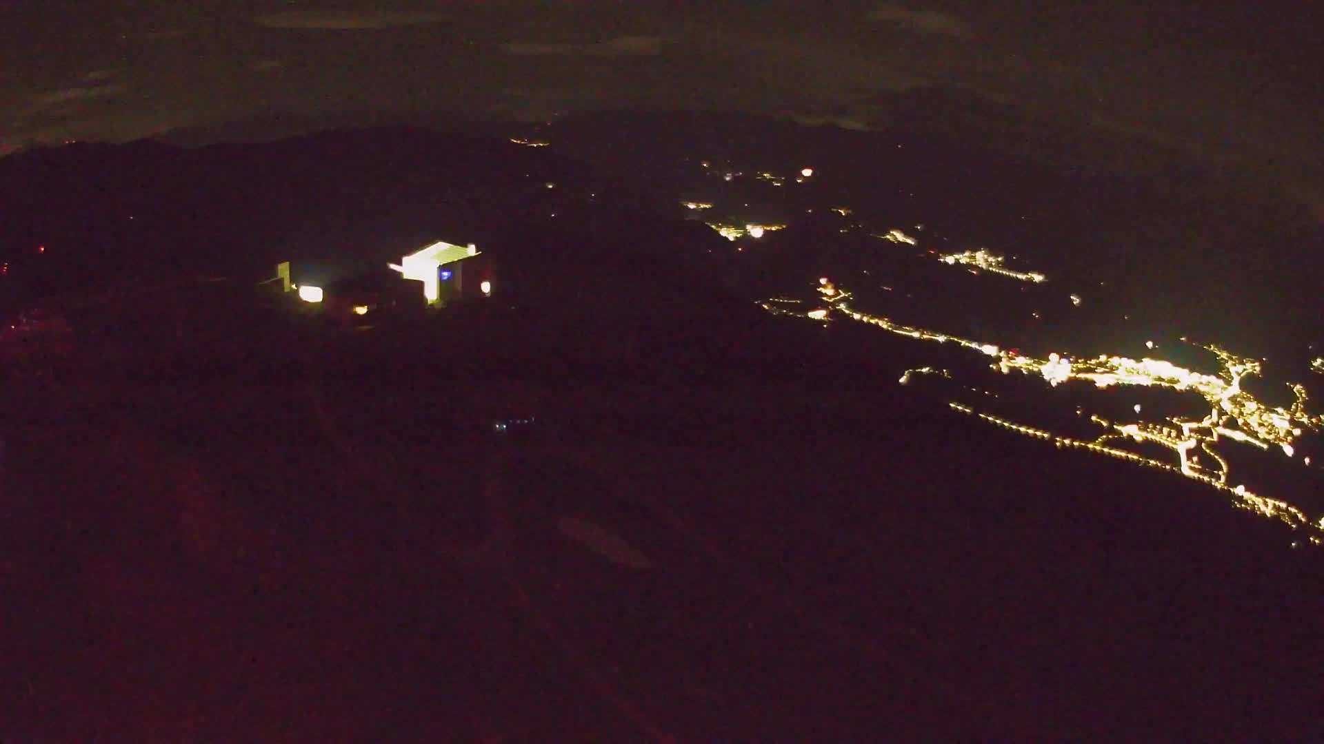 Kronplatz peak Ski resort | view to Bruneck