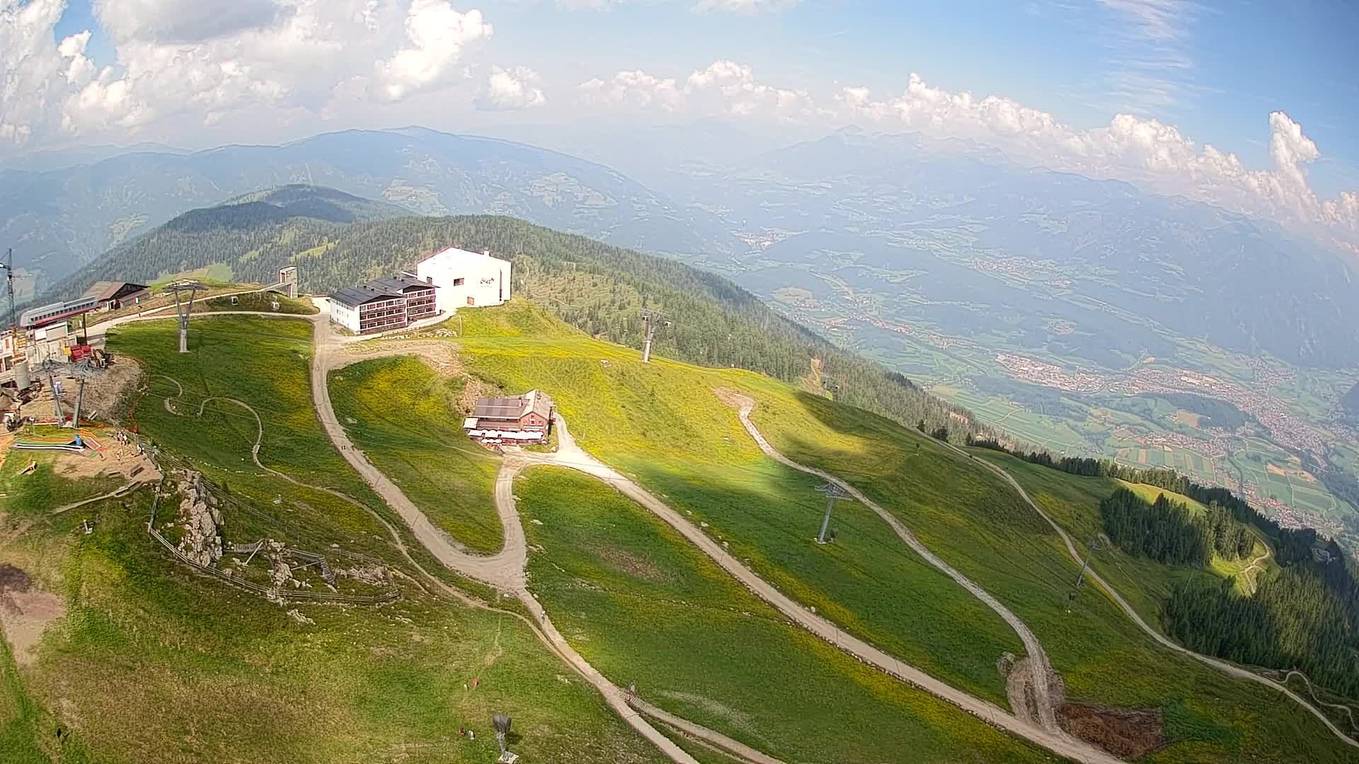 Cima estación de esquí Kronplatz | vista hacia Brunico