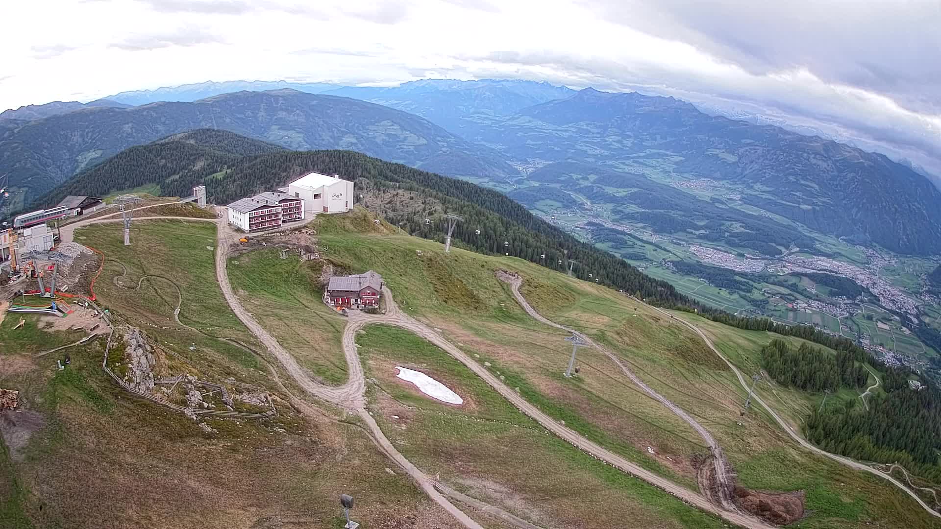 Skigebiet Kronplatz Gipfel | Blick auf Bruneck