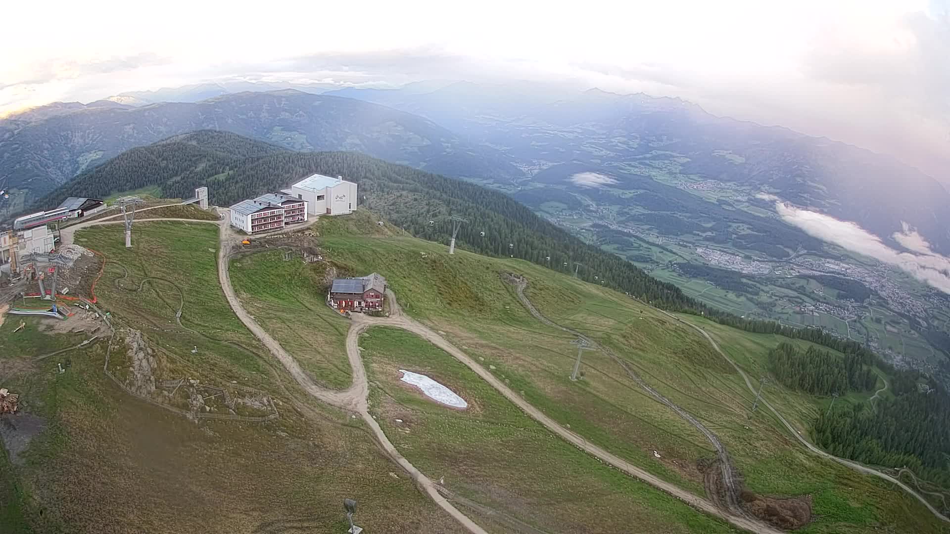 Skigebiet Kronplatz Gipfel | Blick auf Bruneck