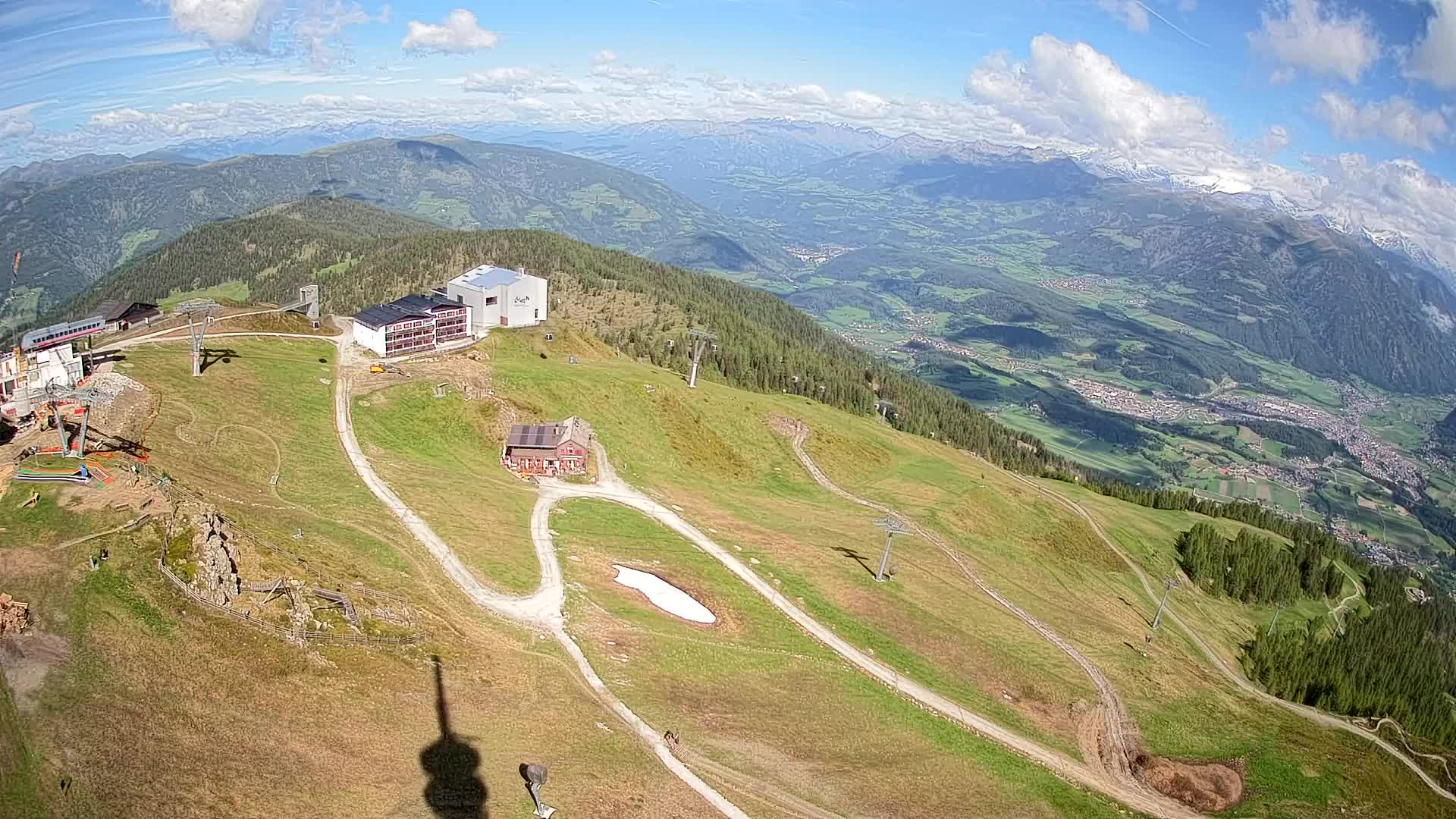 Cima estación de esquí Kronplatz | vista hacia Brunico