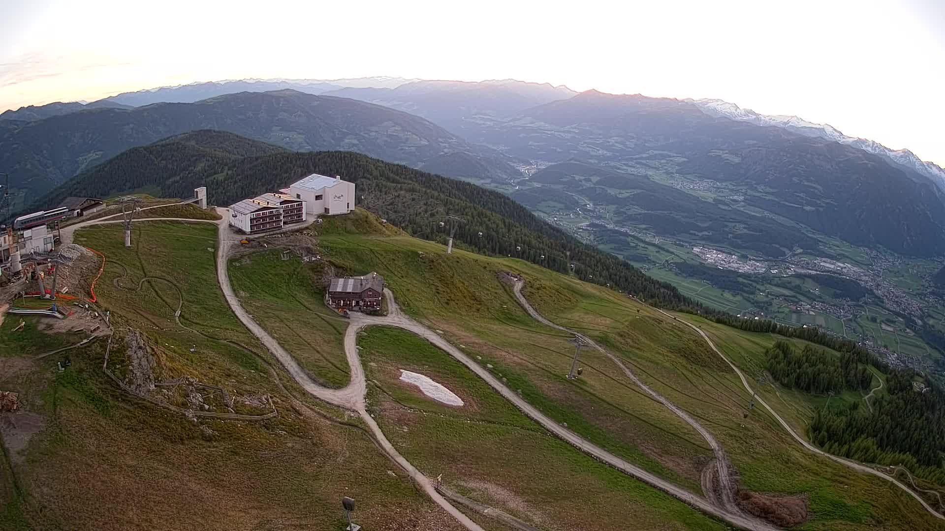 Skigebiet Kronplatz Gipfel | Blick auf Bruneck