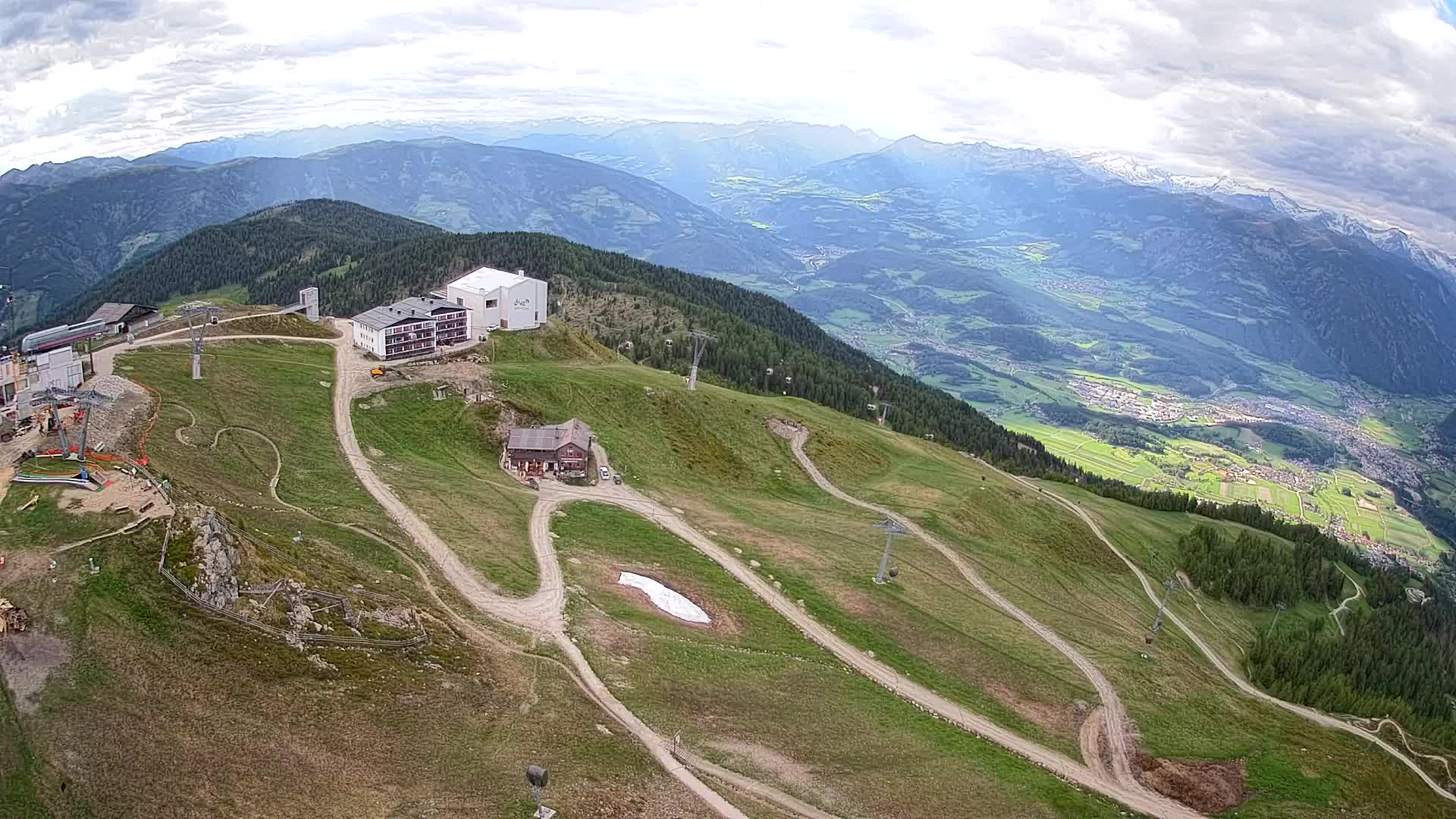 Skigebiet Kronplatz Gipfel | Blick auf Bruneck