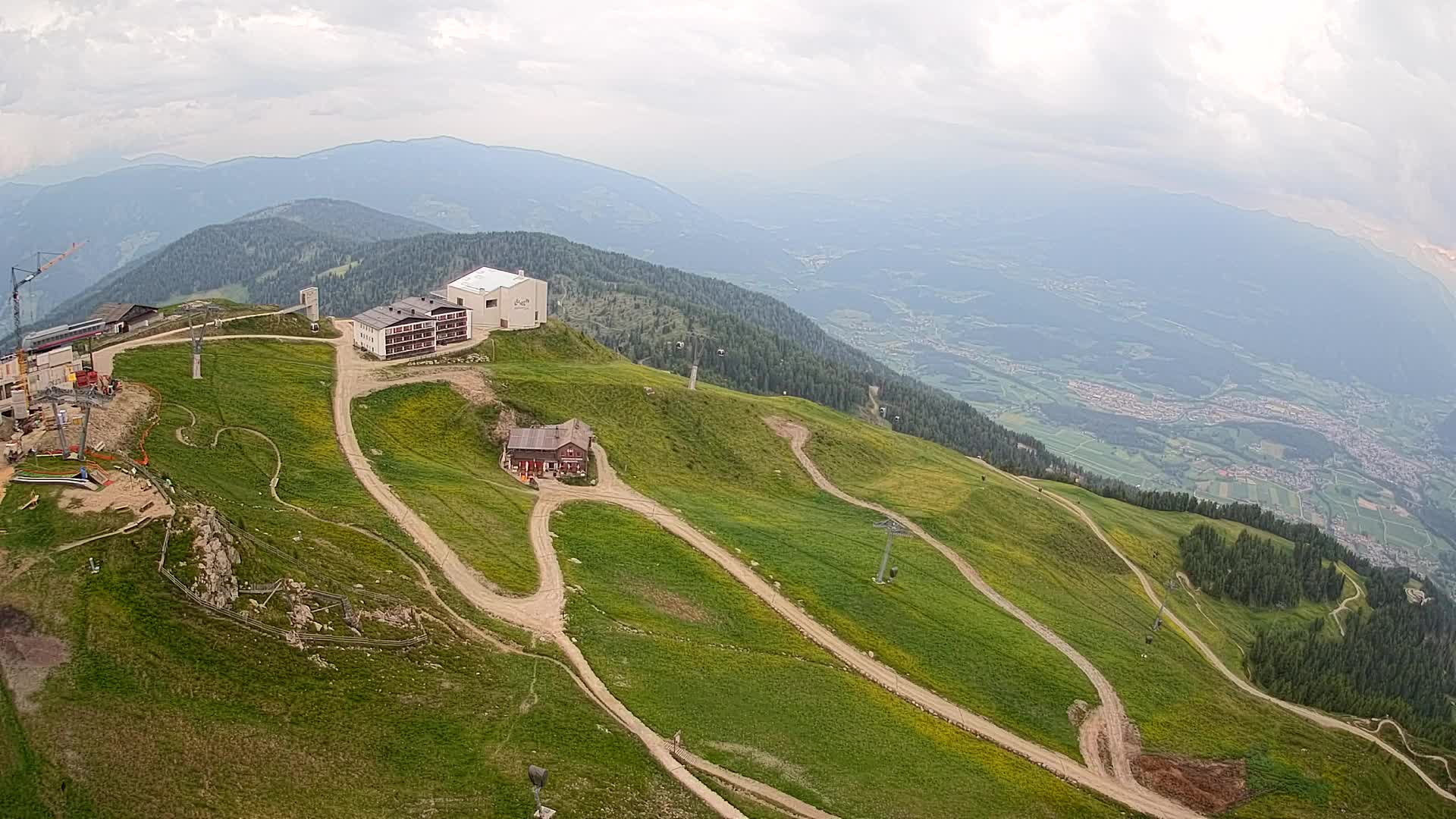 Stazione sciistica di Plan de Corones | vista su Brunico