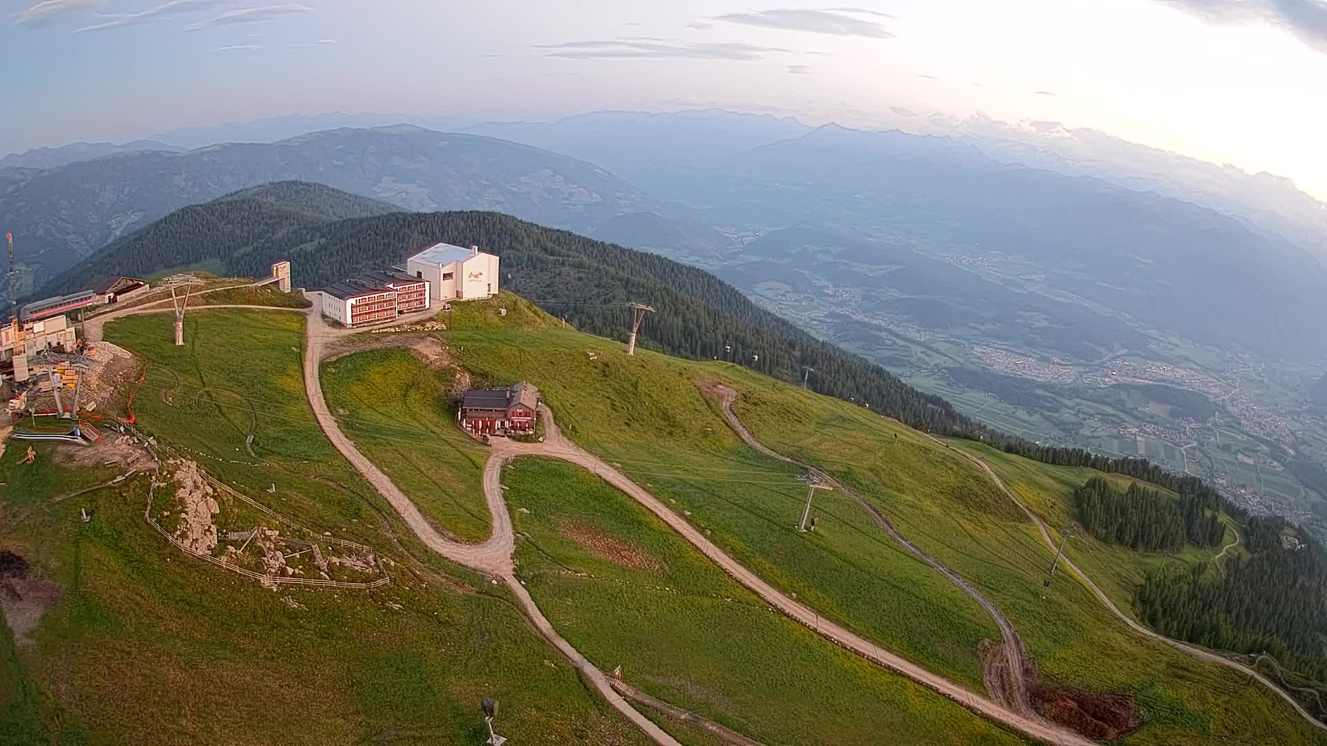 Stazione sciistica di Plan de Corones | vista su Brunico