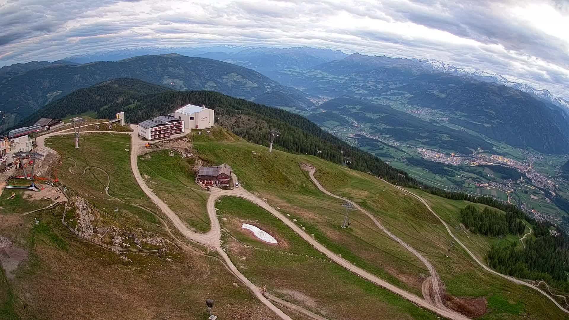 Smučišče Kronplatz – vrh | pogled na Bruneck
