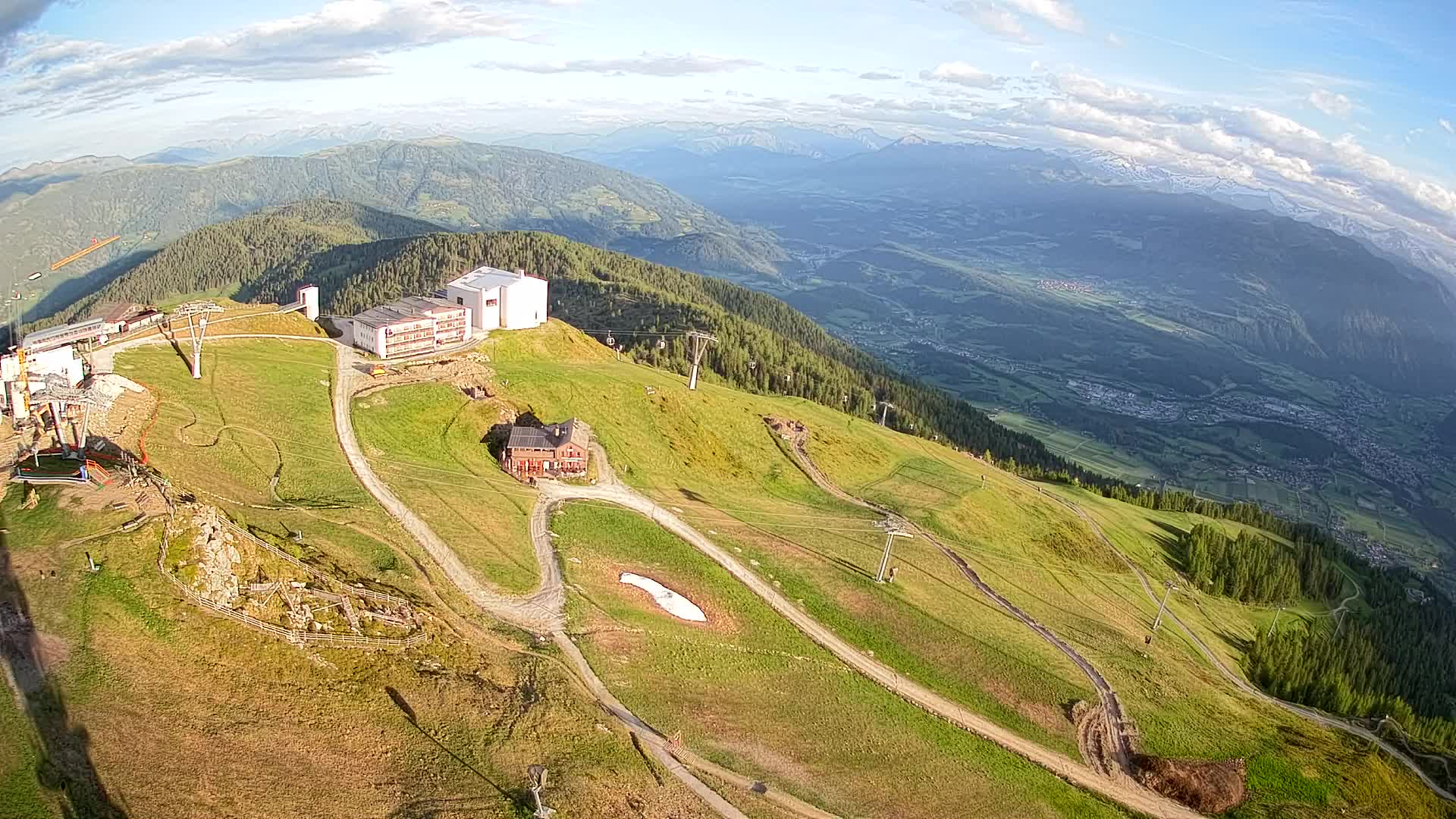 Skigebiet Kronplatz Gipfel | Blick auf Bruneck