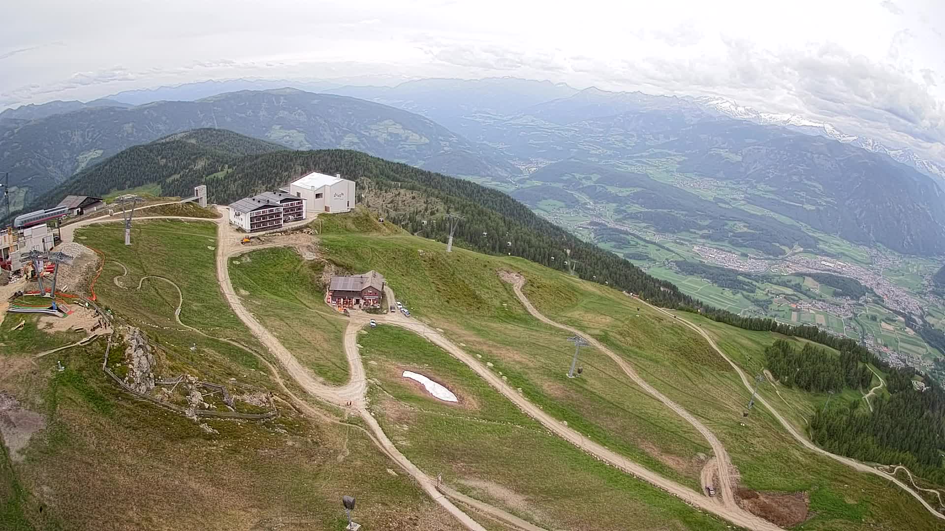 Stazione sciistica di Plan de Corones | vista su Brunico