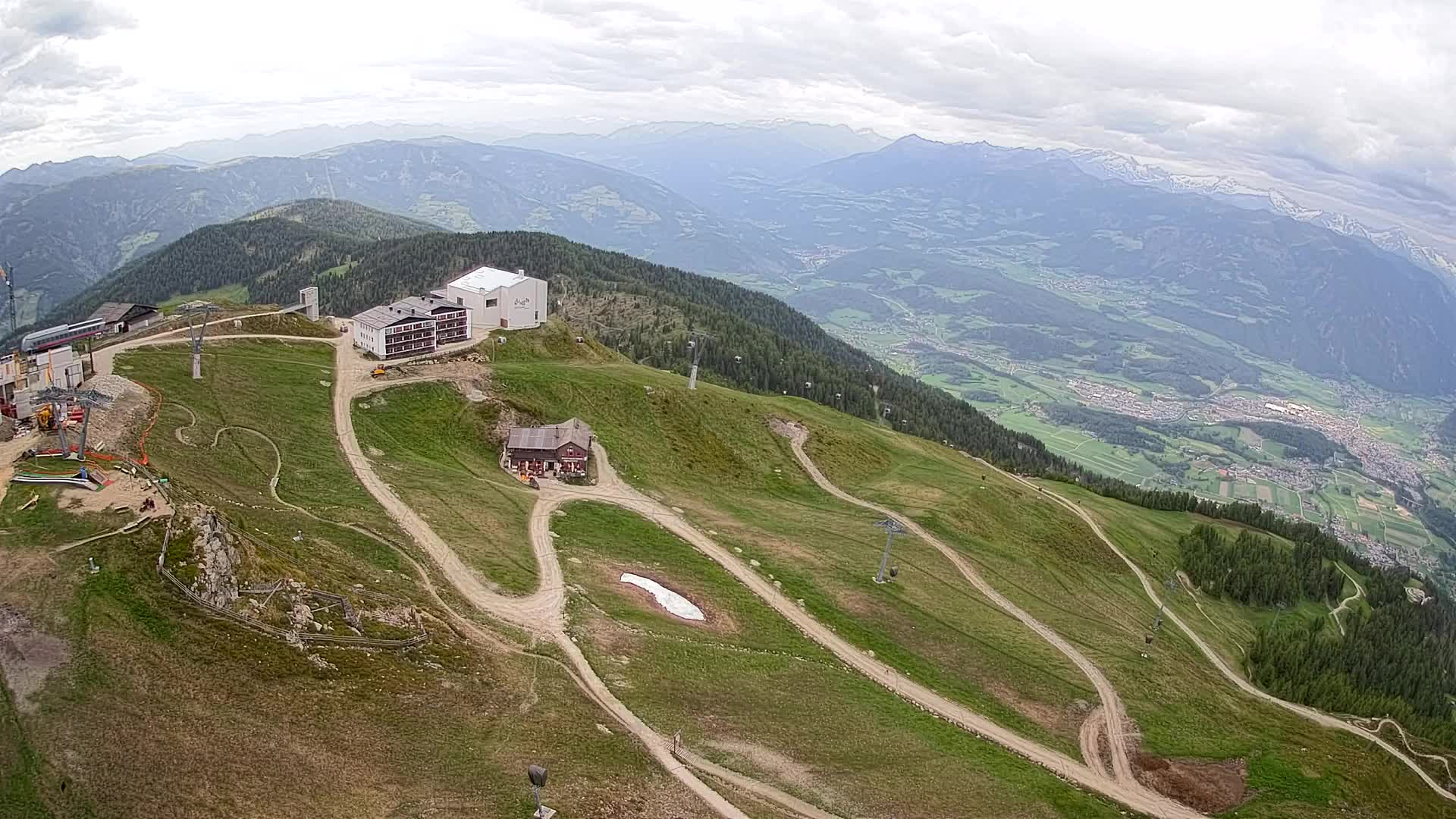 Station de ski Kronplatz sommet | vue sur Brunico
