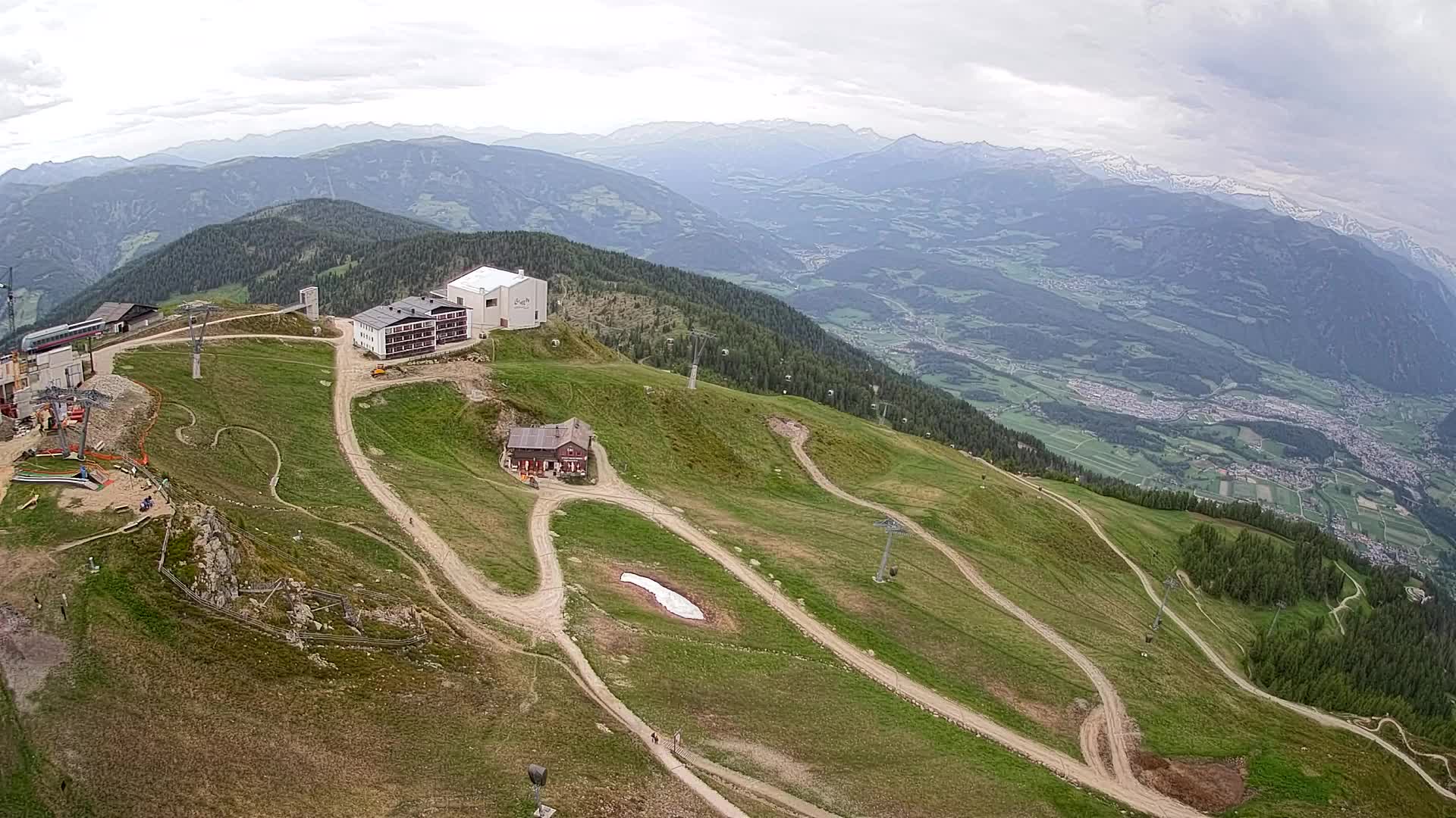 Station de ski Kronplatz sommet | vue sur Brunico