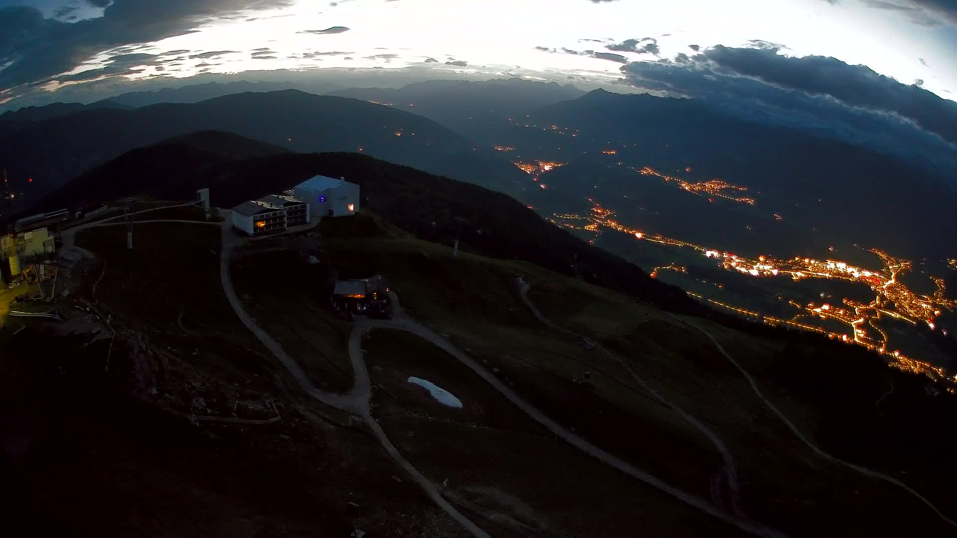 Skigebiet Kronplatz Gipfel | Blick auf Bruneck