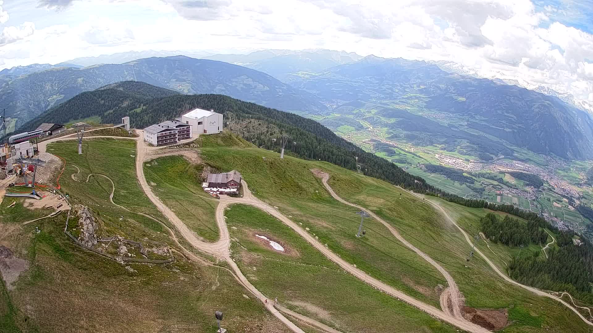 Station de ski Kronplatz sommet | vue sur Brunico