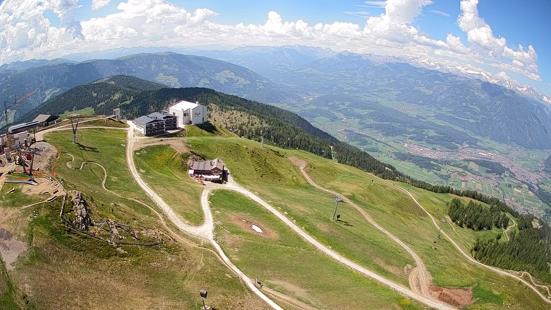 Cima estación de esquí Kronplatz | vista hacia Brunico