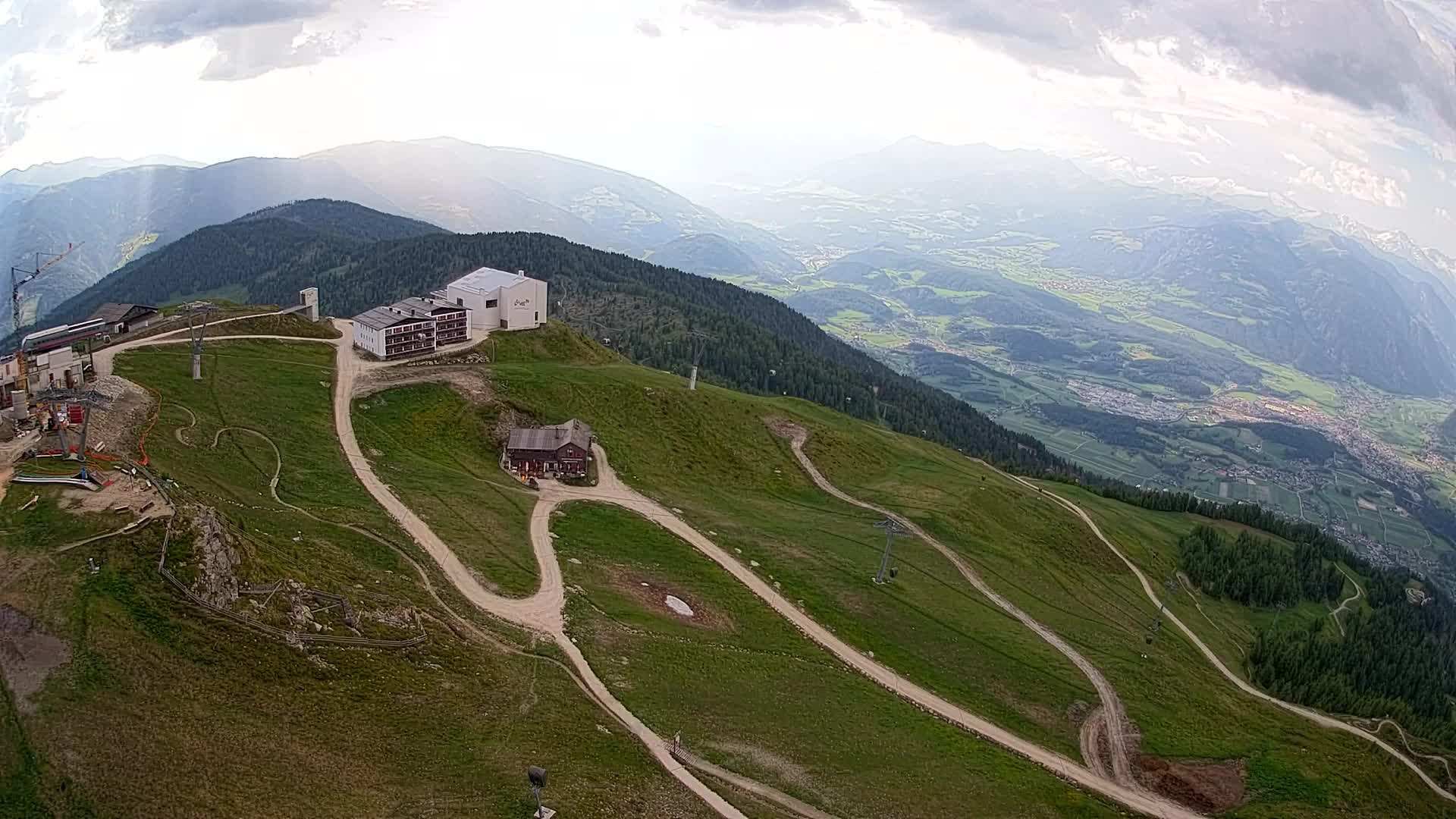 Stazione sciistica di Plan de Corones | vista su Brunico