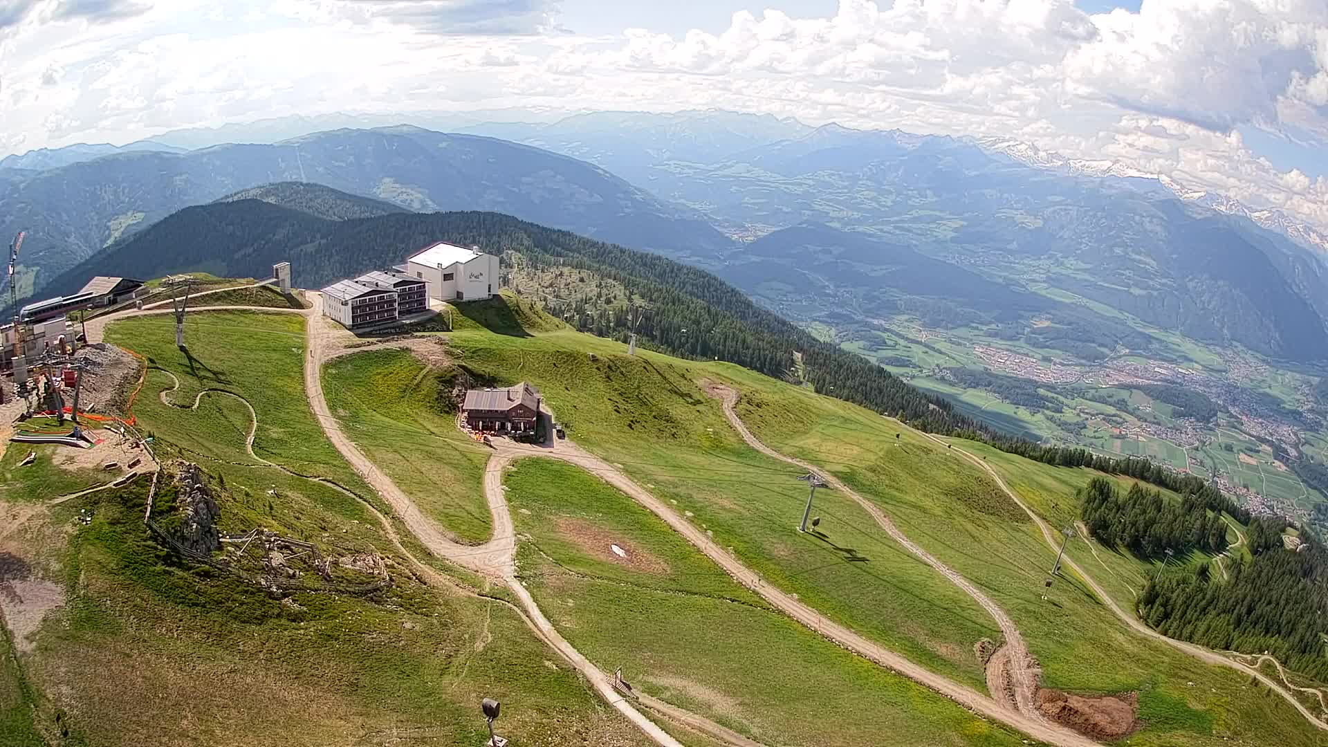 Stazione sciistica di Plan de Corones | vista su Brunico