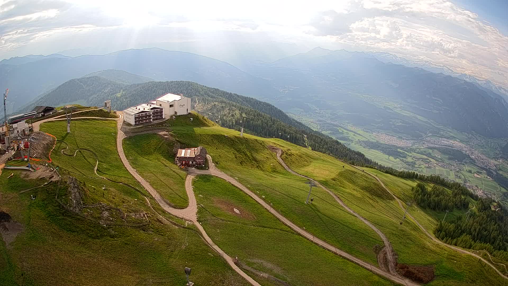 Skigebiet Kronplatz Gipfel | Blick auf Bruneck
