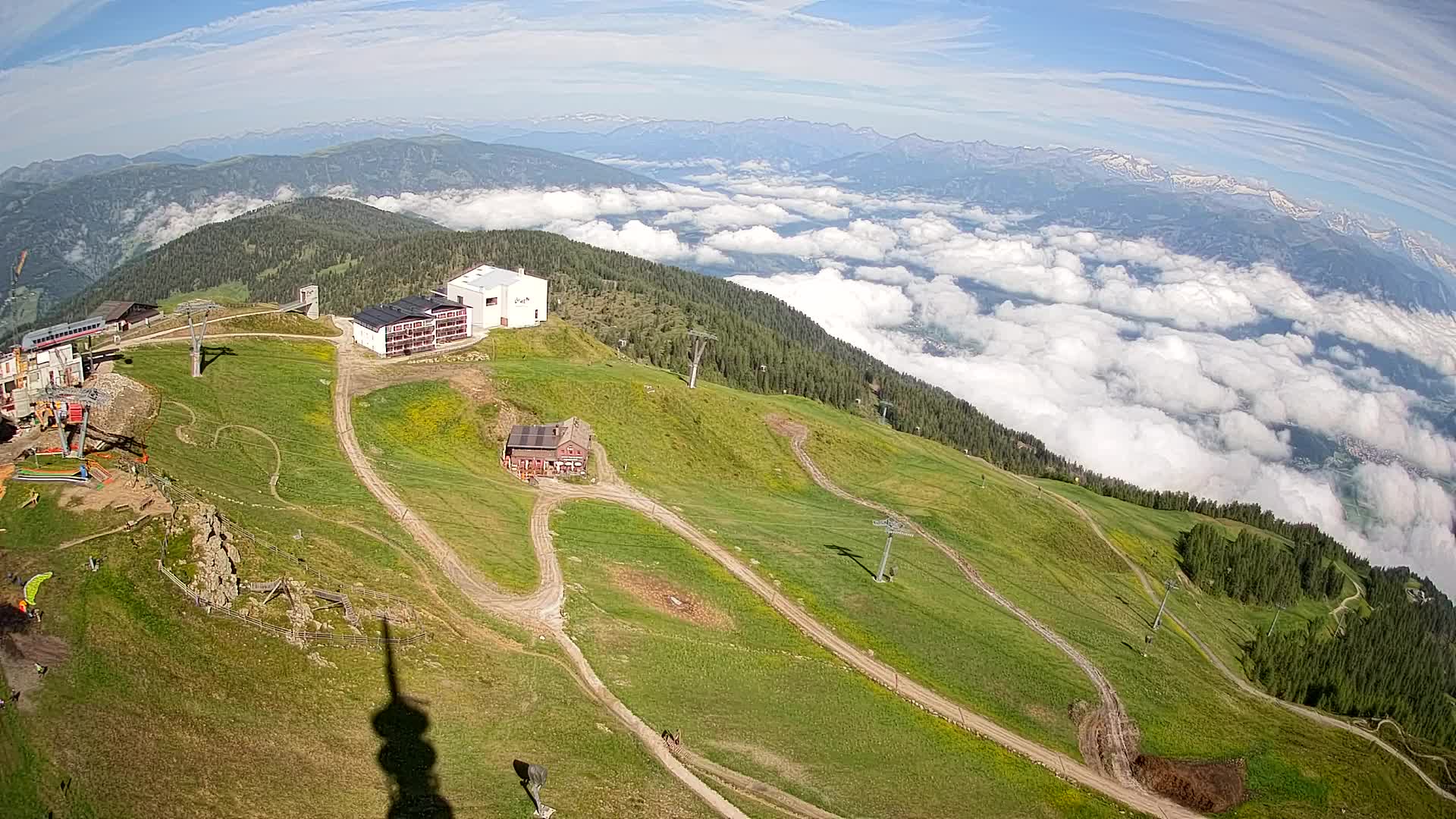 Cima estación de esquí Kronplatz | vista hacia Brunico