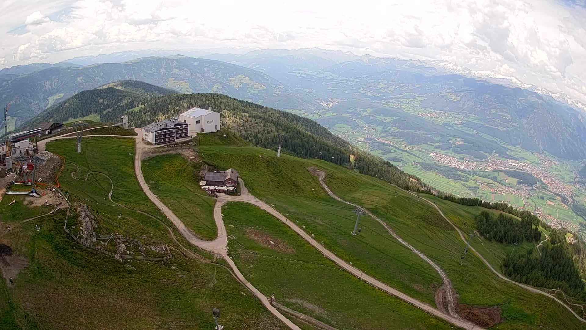 Cima estación de esquí Kronplatz | vista hacia Brunico