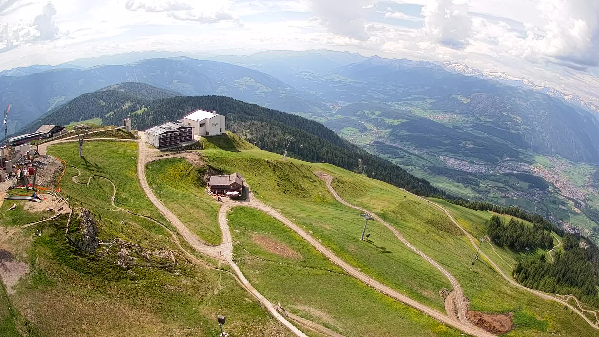 Skigebiet Kronplatz Gipfel | Blick auf Bruneck
