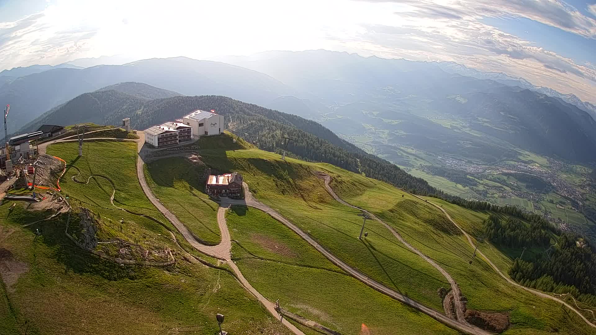 Skigebiet Kronplatz Gipfel | Blick auf Bruneck