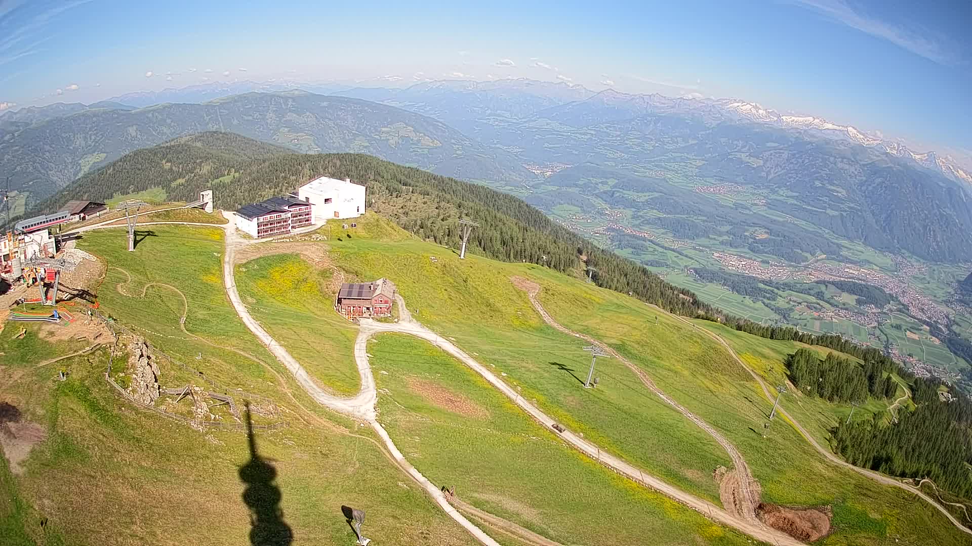 Cima estación de esquí Kronplatz | vista hacia Brunico