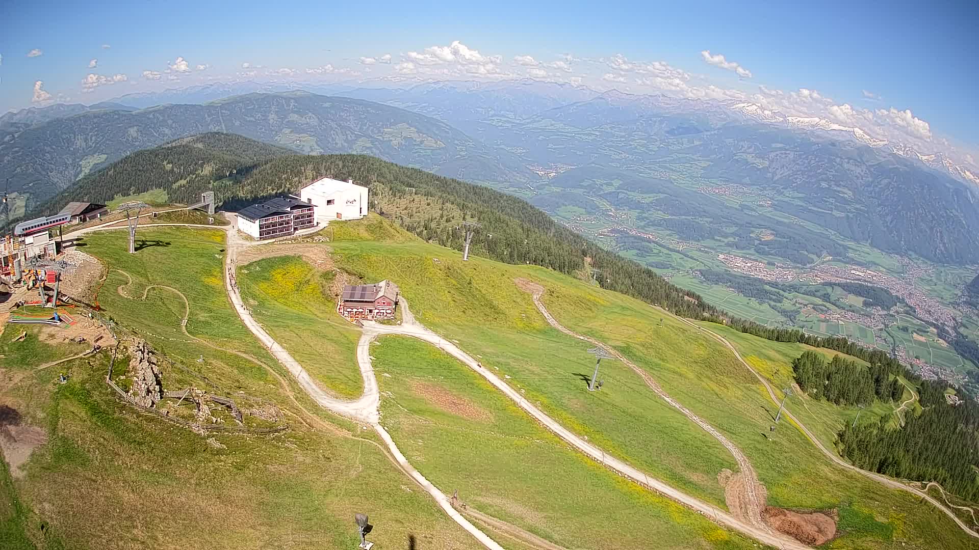Cima estación de esquí Kronplatz | vista hacia Brunico