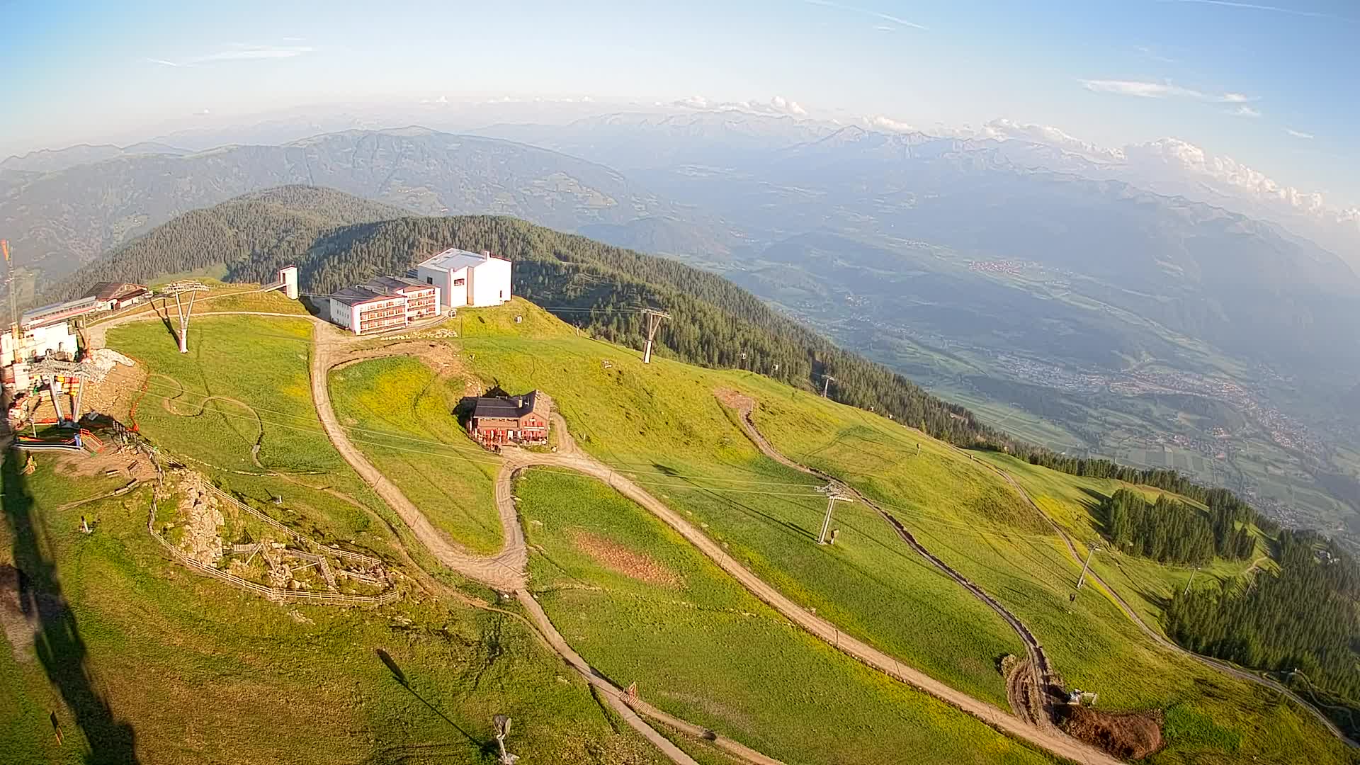 Stazione sciistica di Plan de Corones | vista su Brunico