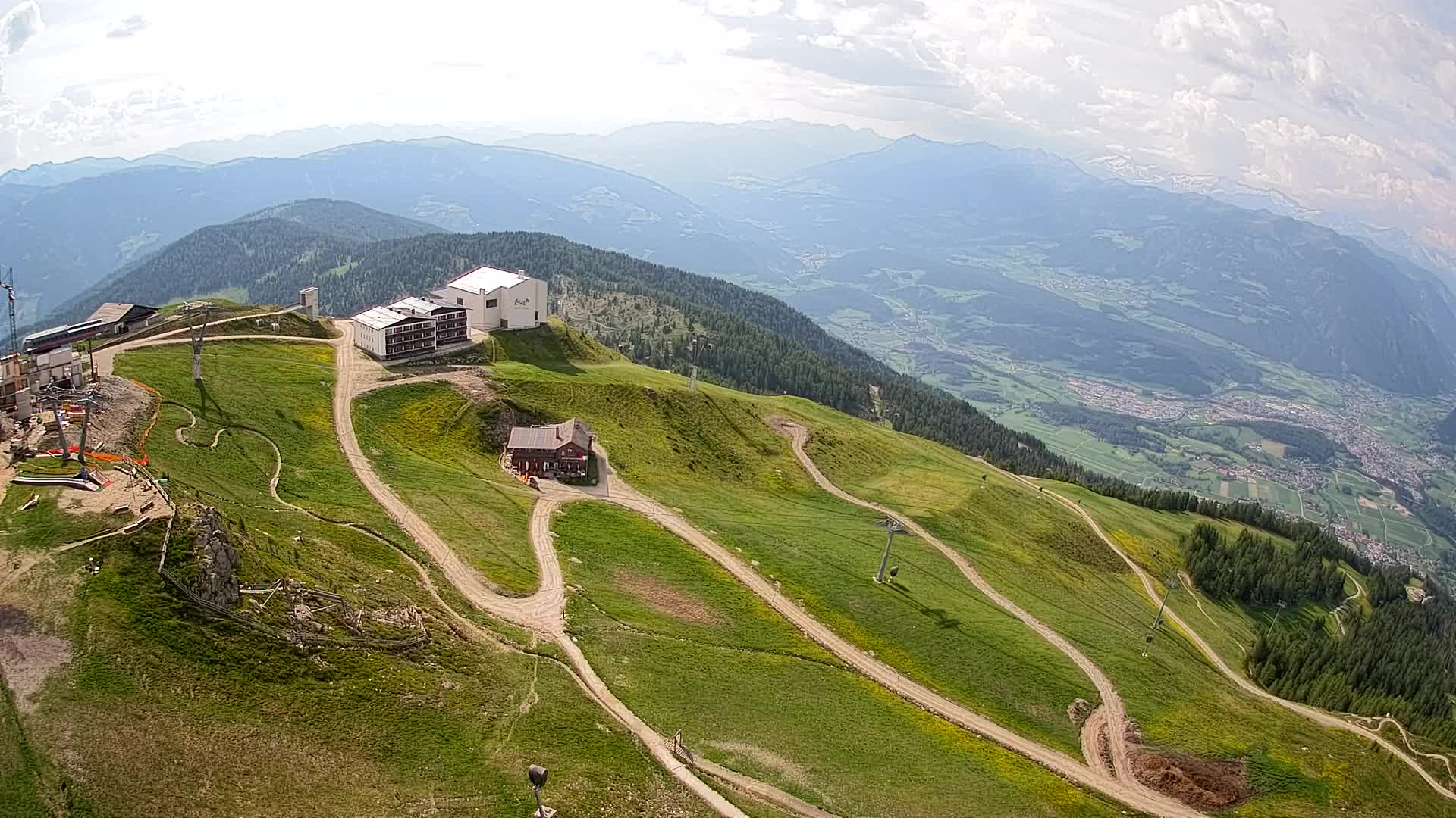 Stazione sciistica di Plan de Corones | vista su Brunico
