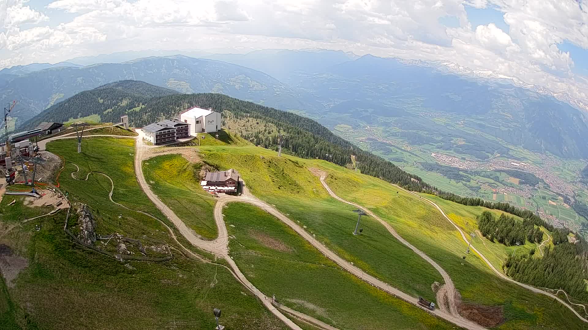 Stazione sciistica di Plan de Corones | vista su Brunico