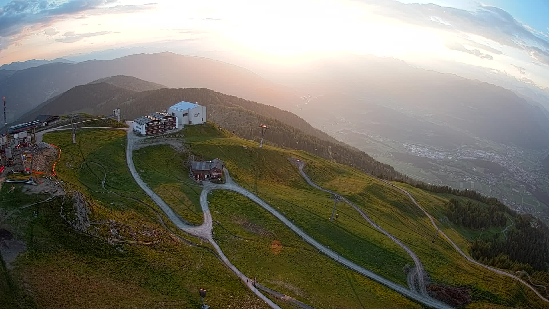 Skigebiet Kronplatz Gipfel | Blick auf Bruneck