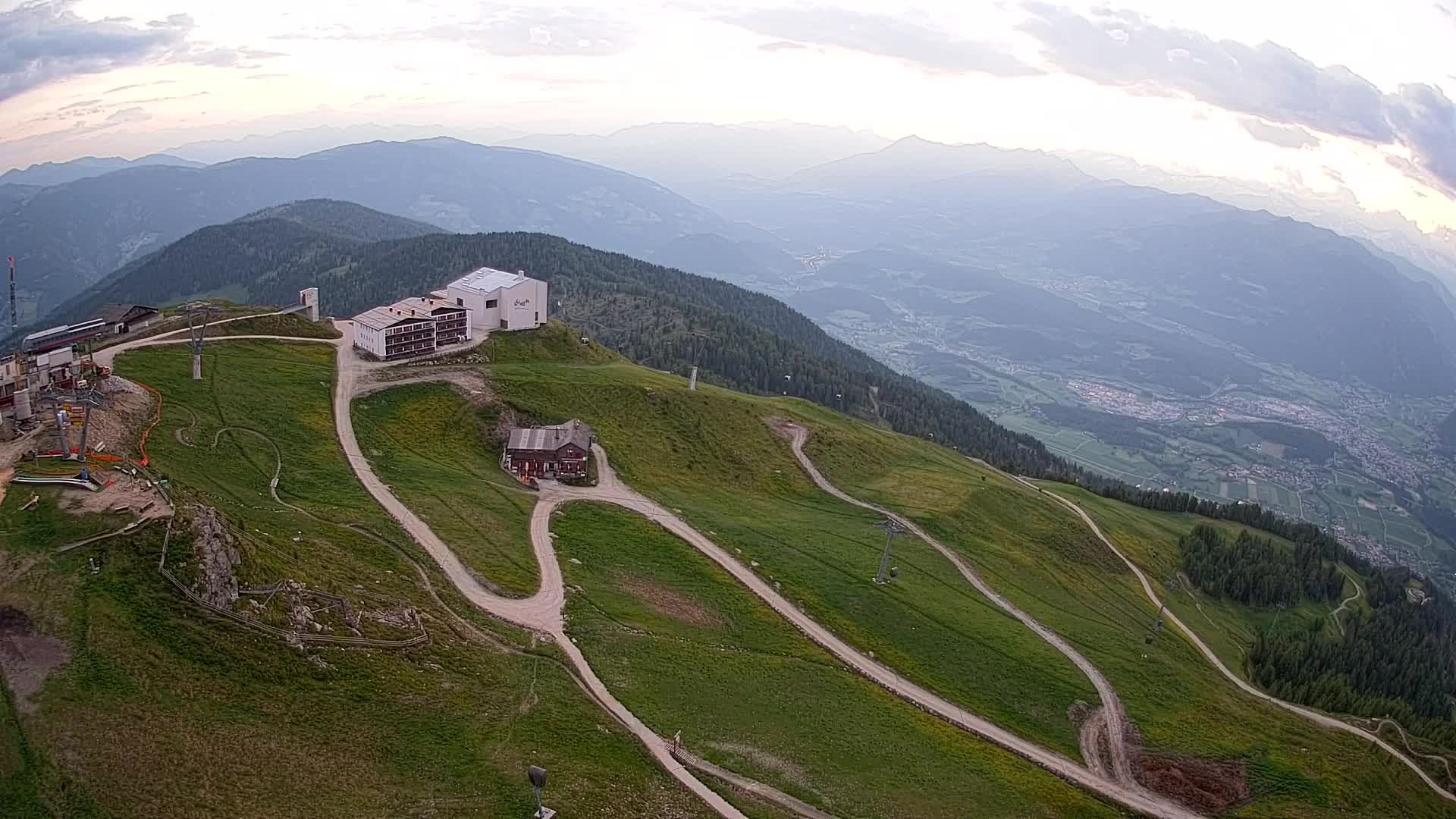 Smučišče Kronplatz – vrh | pogled na Bruneck