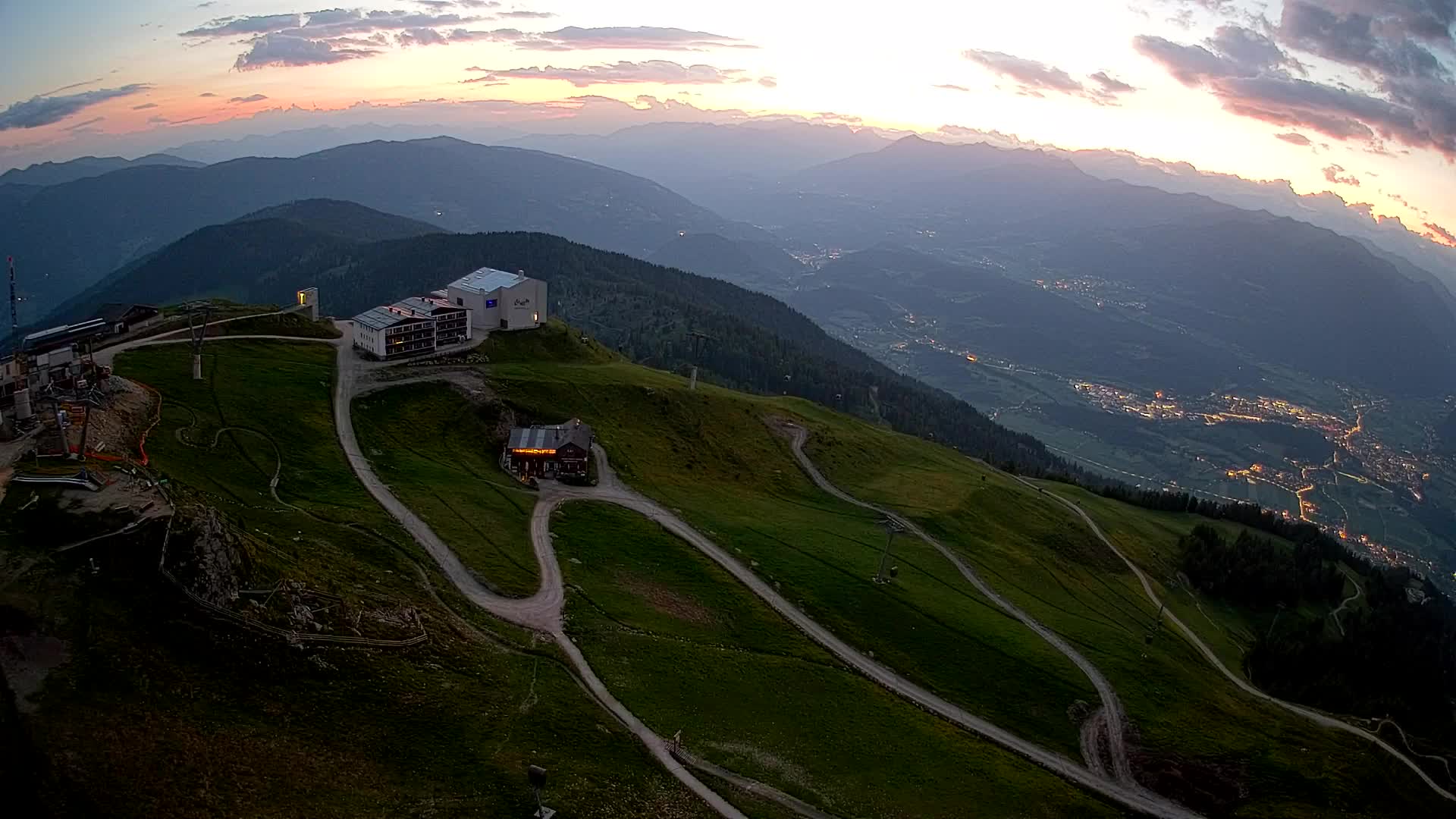 Station de ski Kronplatz sommet | vue sur Brunico
