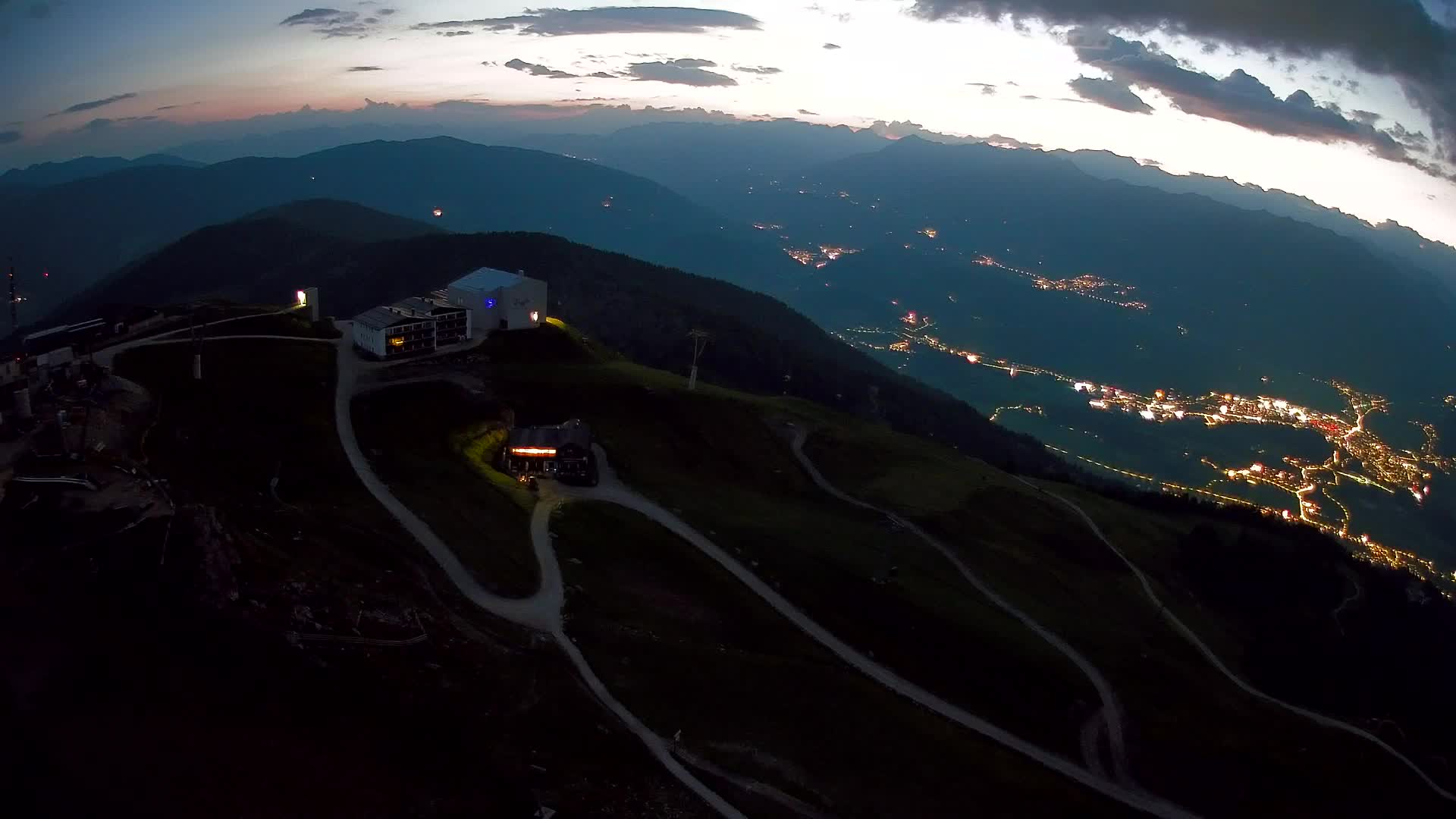 Stazione sciistica di Plan de Corones | vista su Brunico