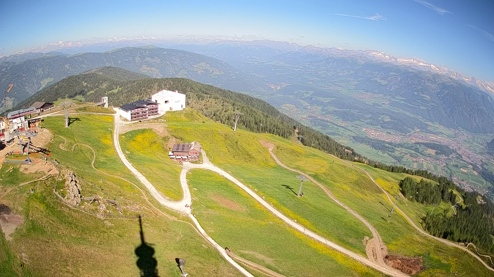 Cima estación de esquí Kronplatz | vista hacia Brunico