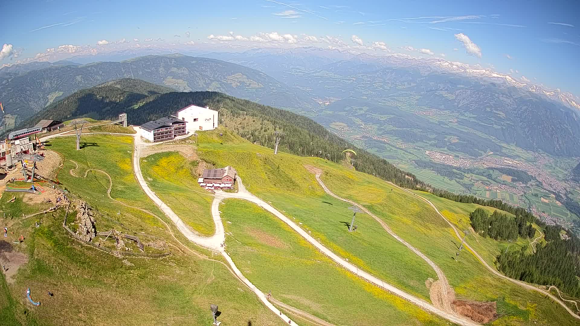 Cima estación de esquí Kronplatz | vista hacia Brunico