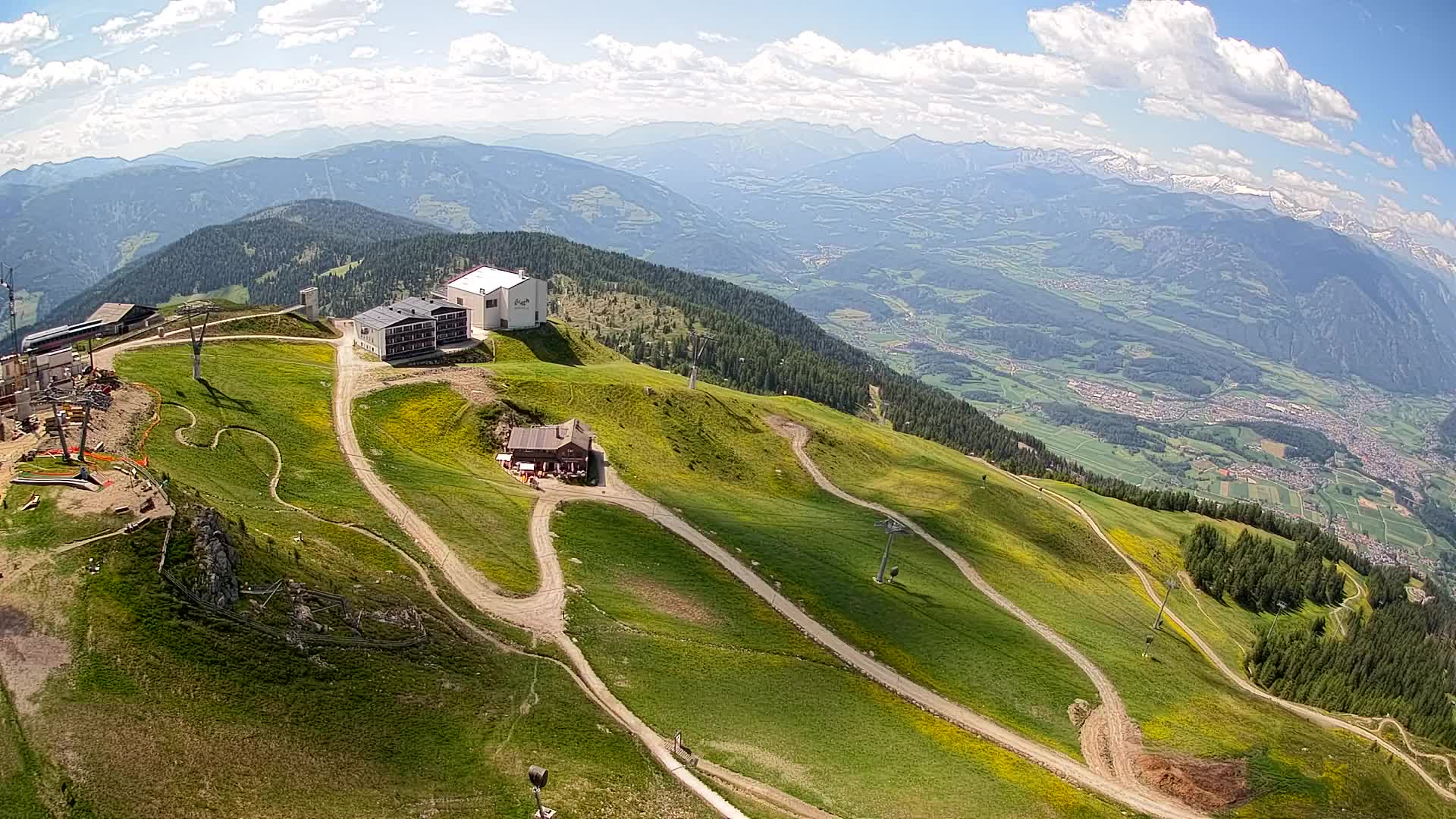 Stazione sciistica di Plan de Corones | vista su Brunico