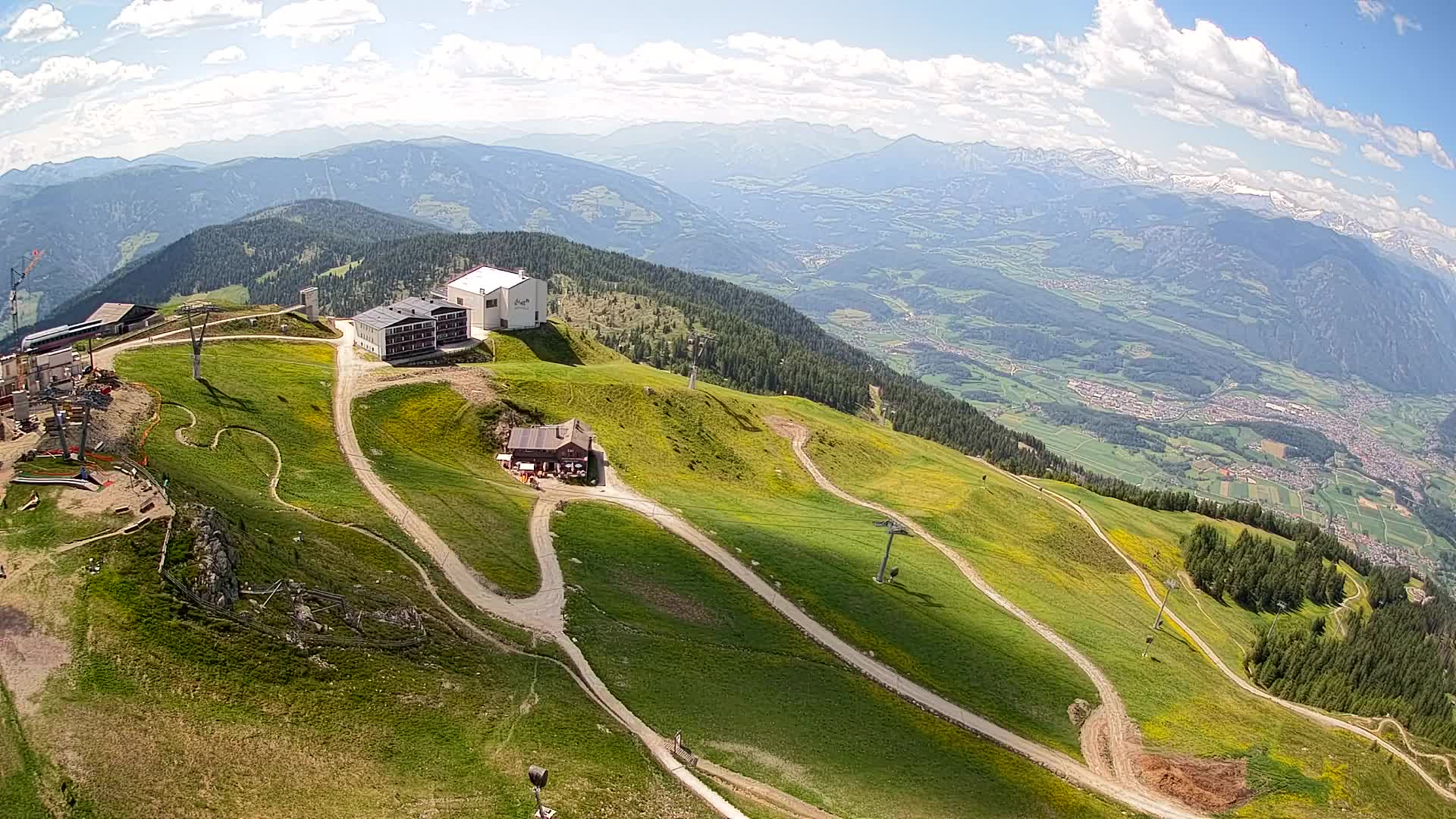 Stazione sciistica di Plan de Corones | vista su Brunico