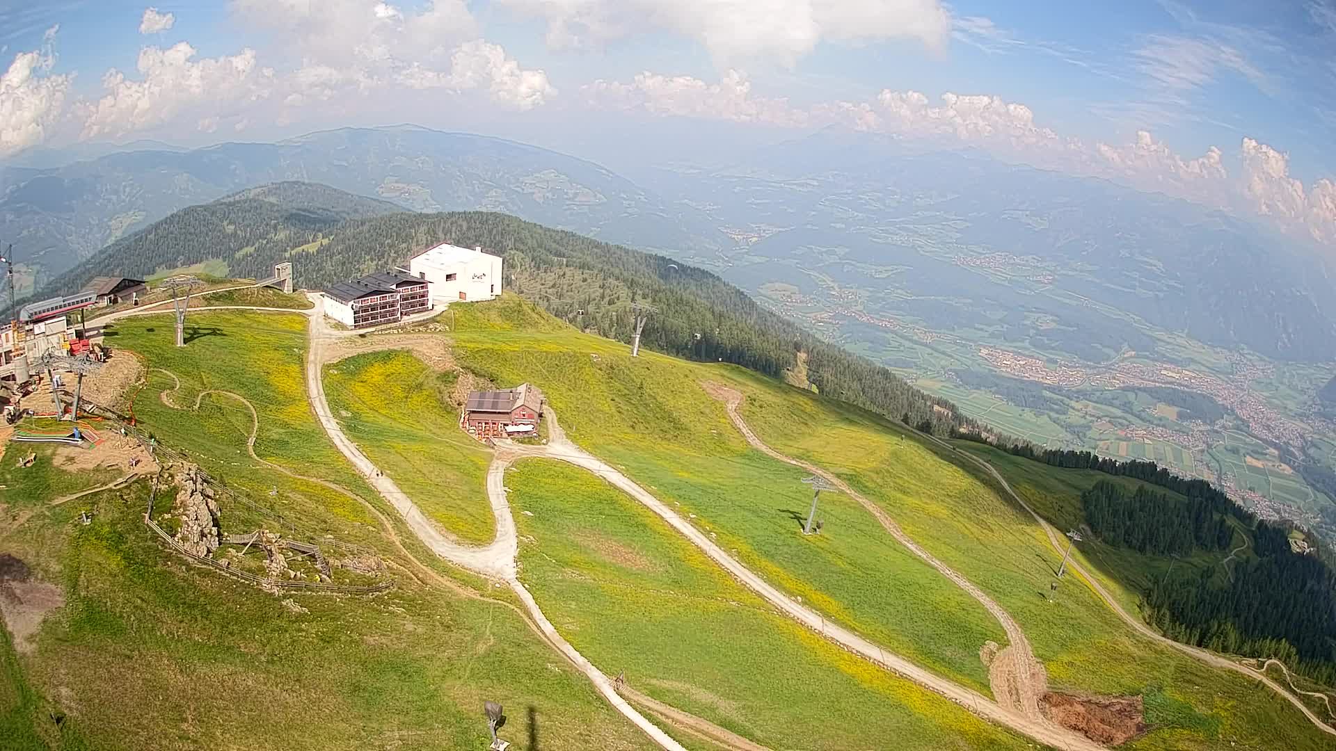 Cima estación de esquí Kronplatz | vista hacia Brunico