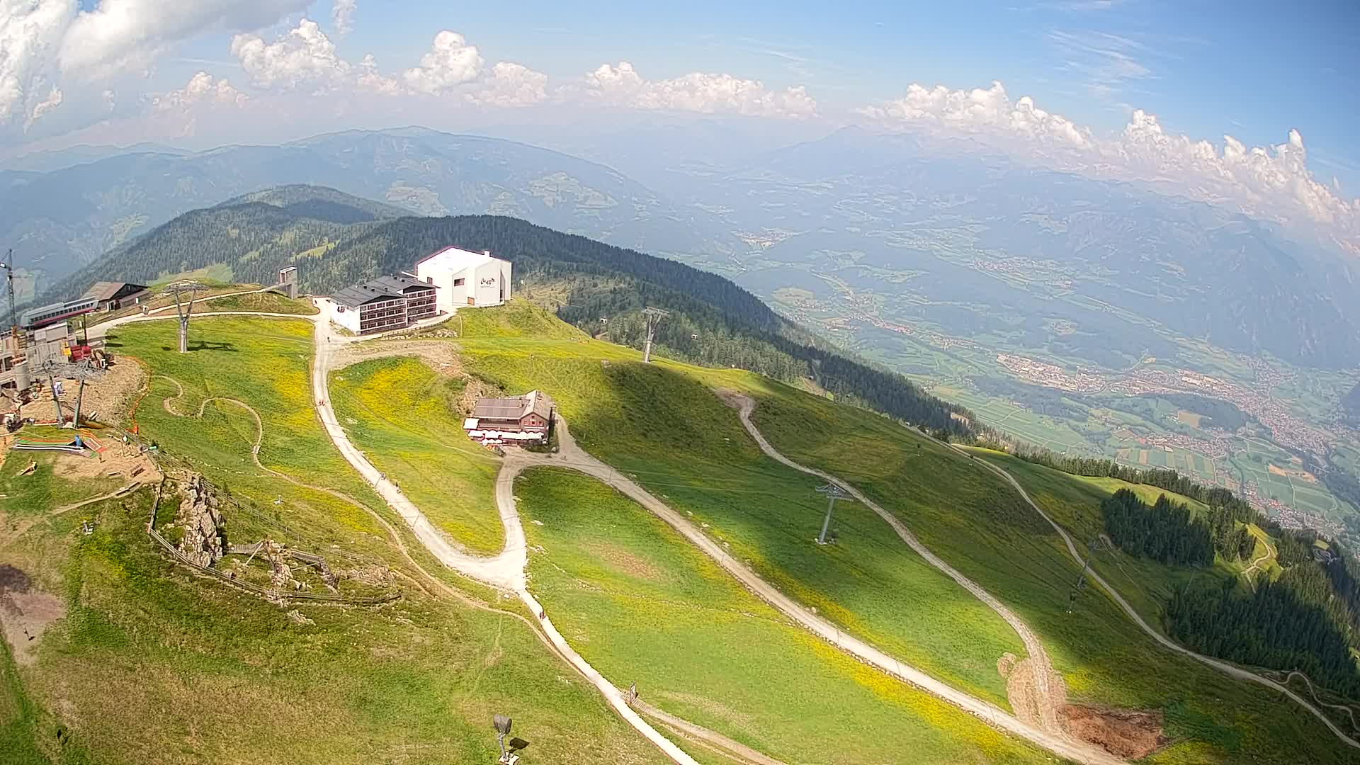 Cima estación de esquí Kronplatz | vista hacia Brunico
