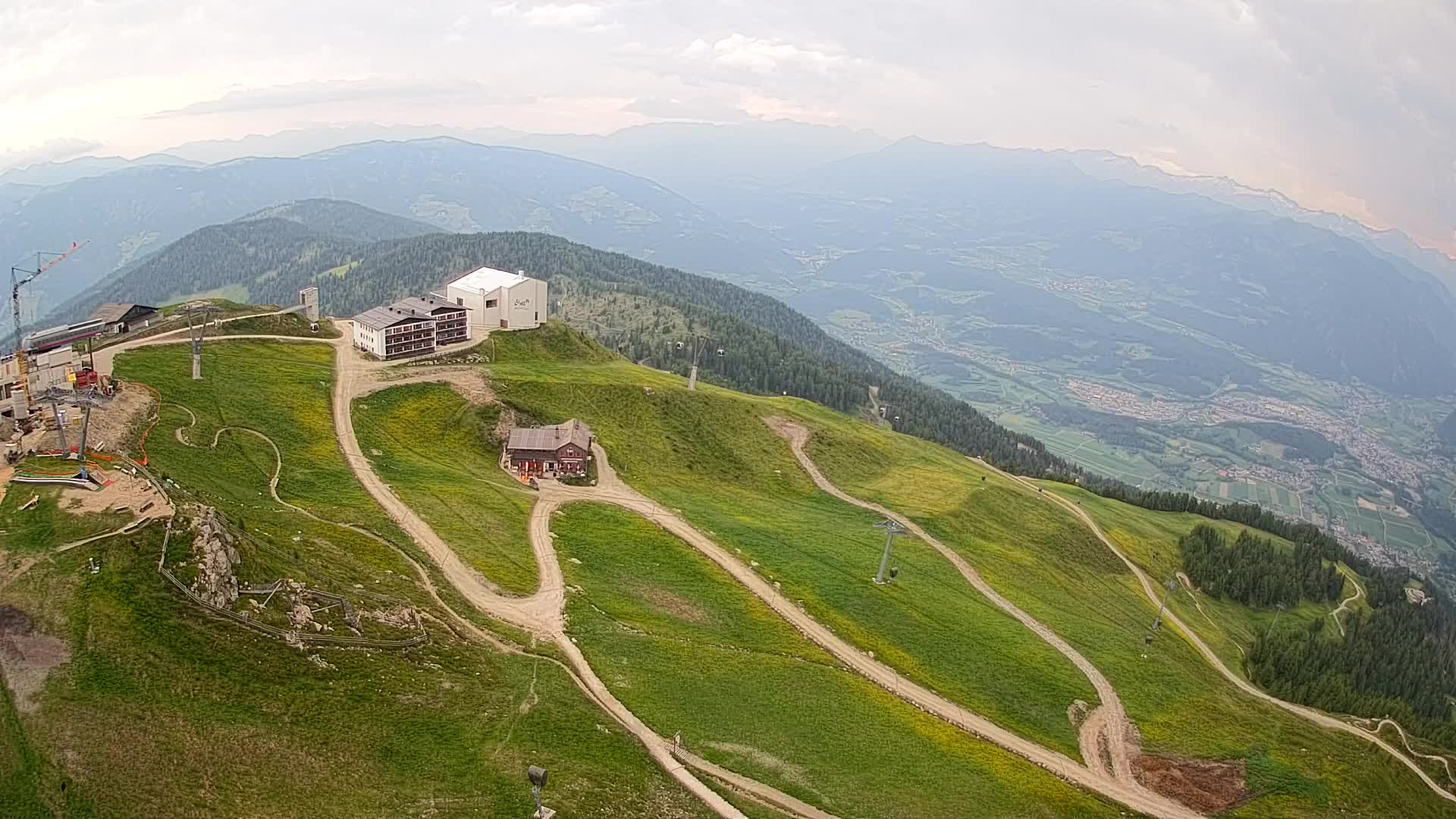 Station de ski Kronplatz sommet | vue sur Brunico