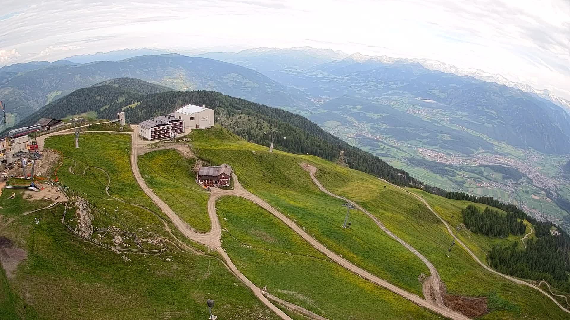 Station de ski Kronplatz sommet | vue sur Brunico