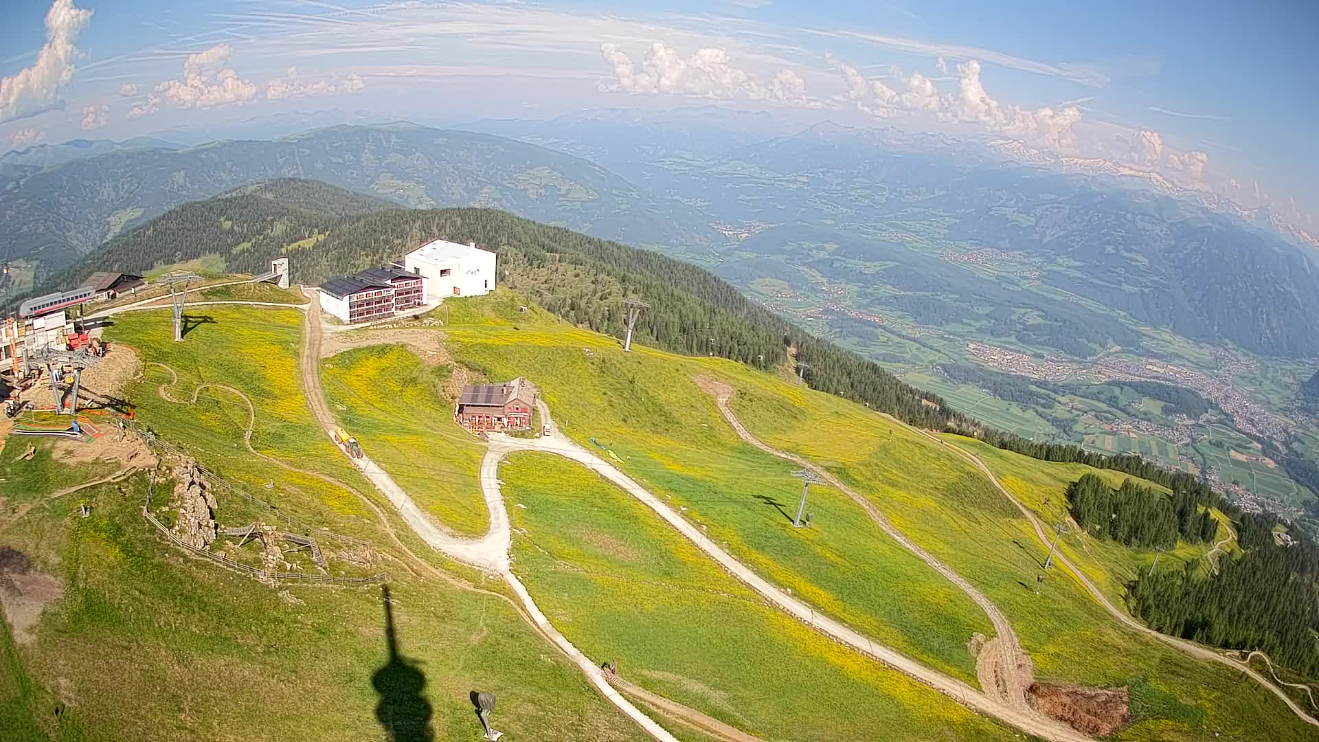 Cima estación de esquí Kronplatz | vista hacia Brunico