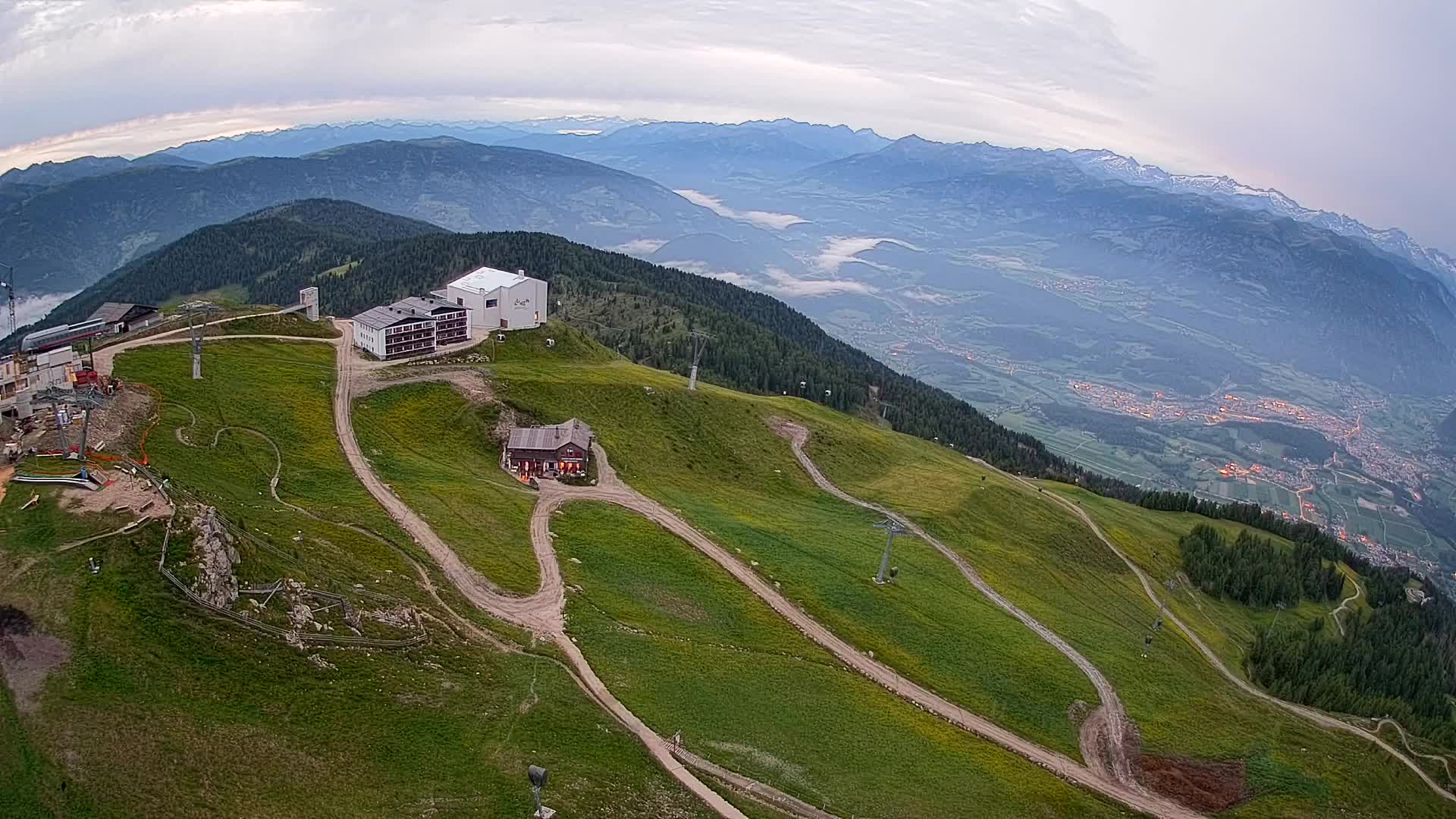Skigebiet Kronplatz Gipfel | Blick auf Bruneck