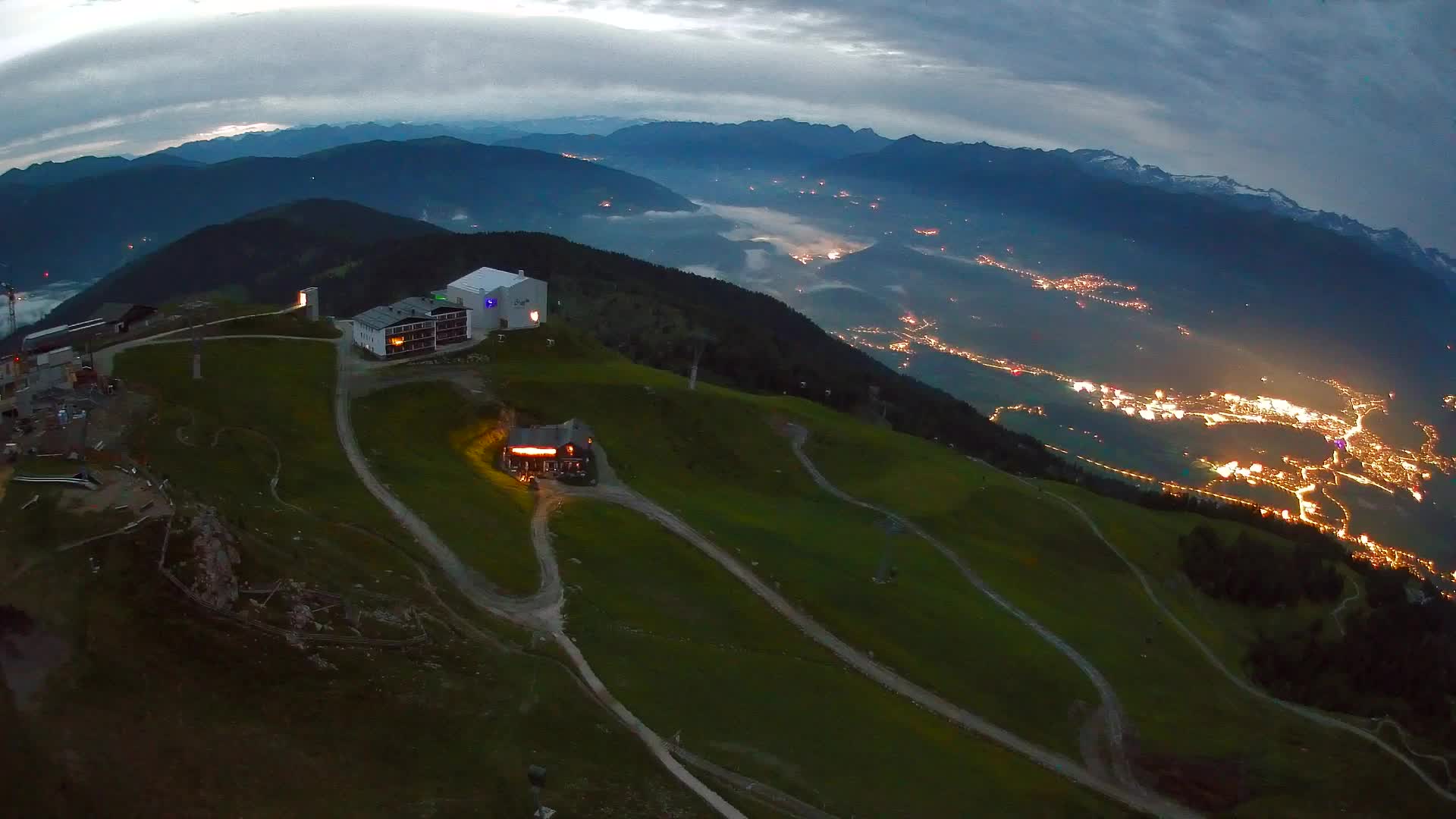 Stazione sciistica di Plan de Corones | vista su Brunico