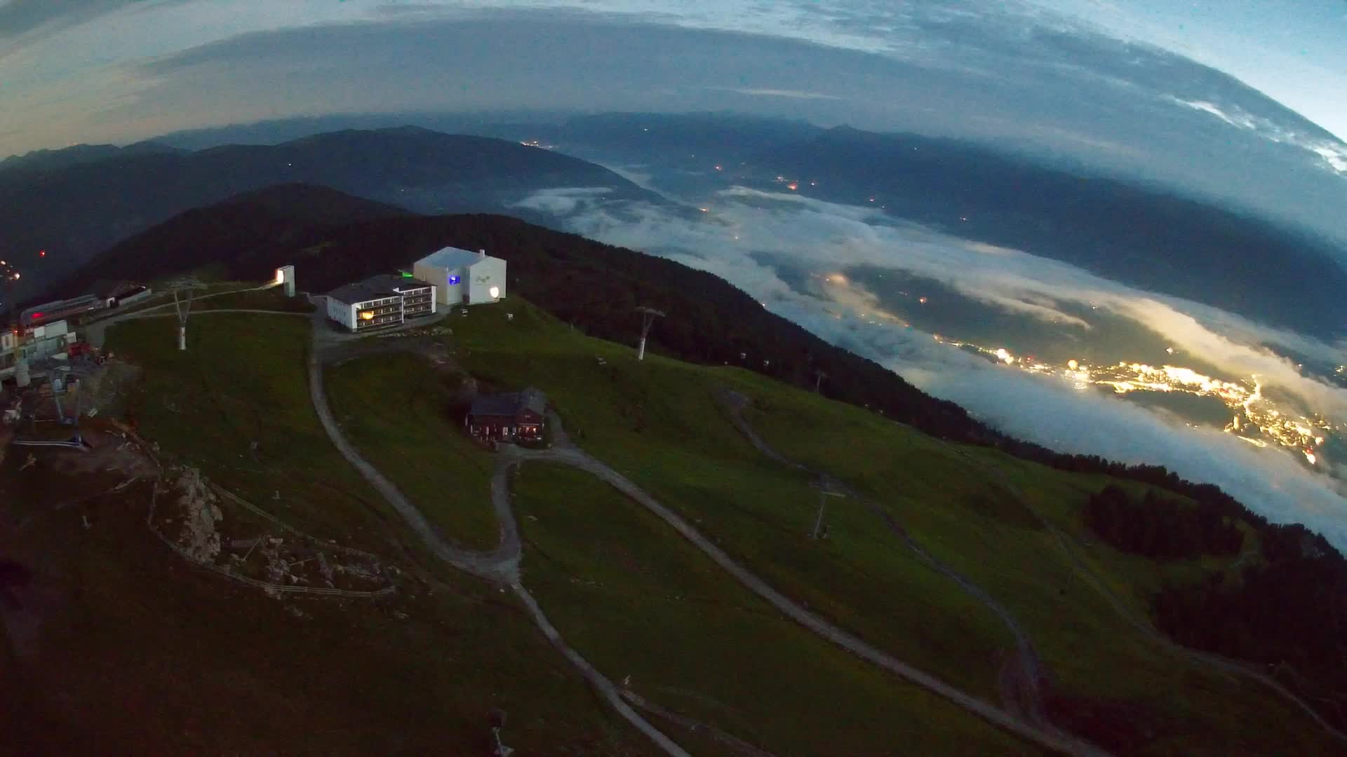 Skigebiet Kronplatz Gipfel | Blick auf Bruneck