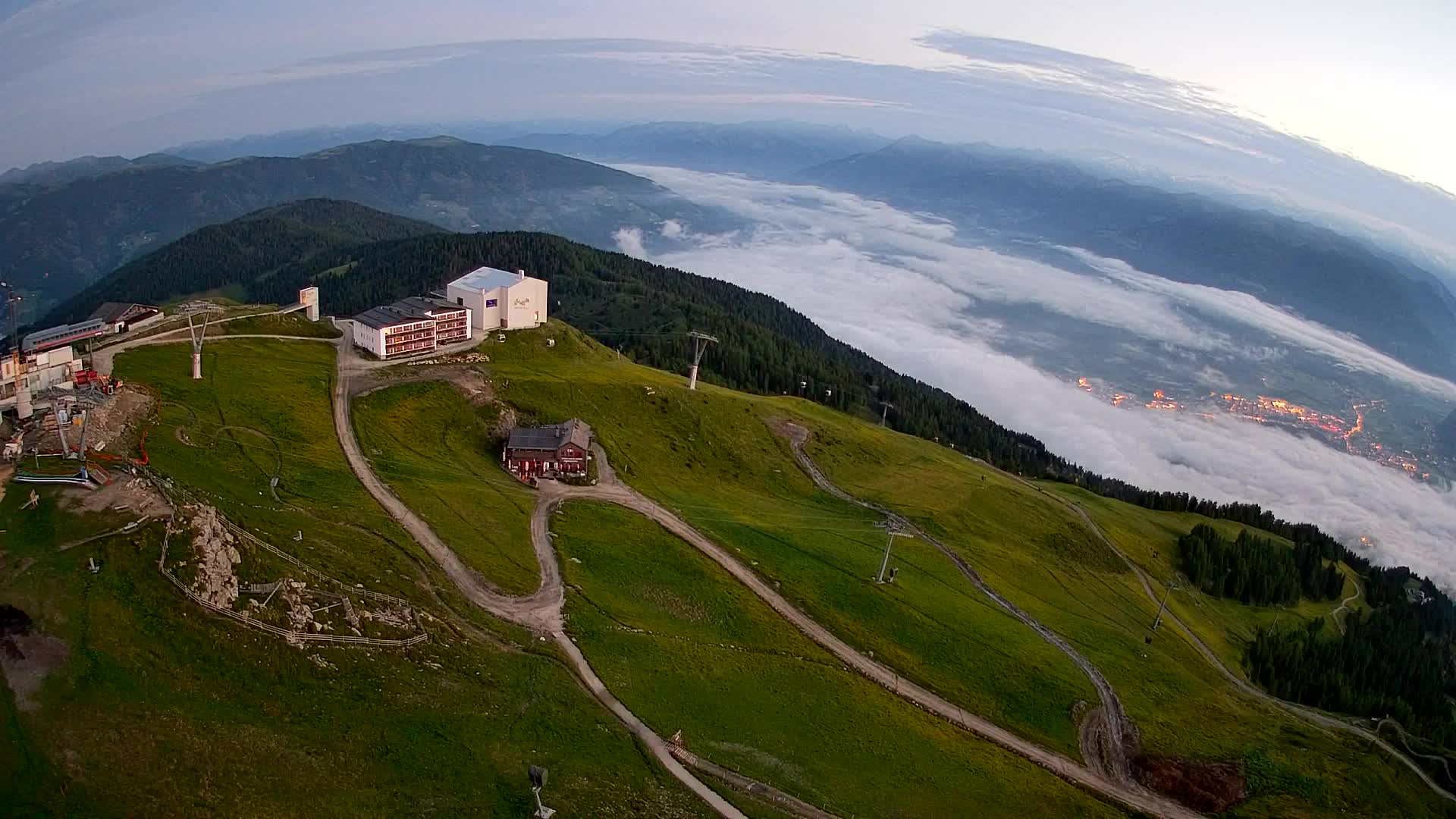 Station de ski Kronplatz sommet | vue sur Brunico