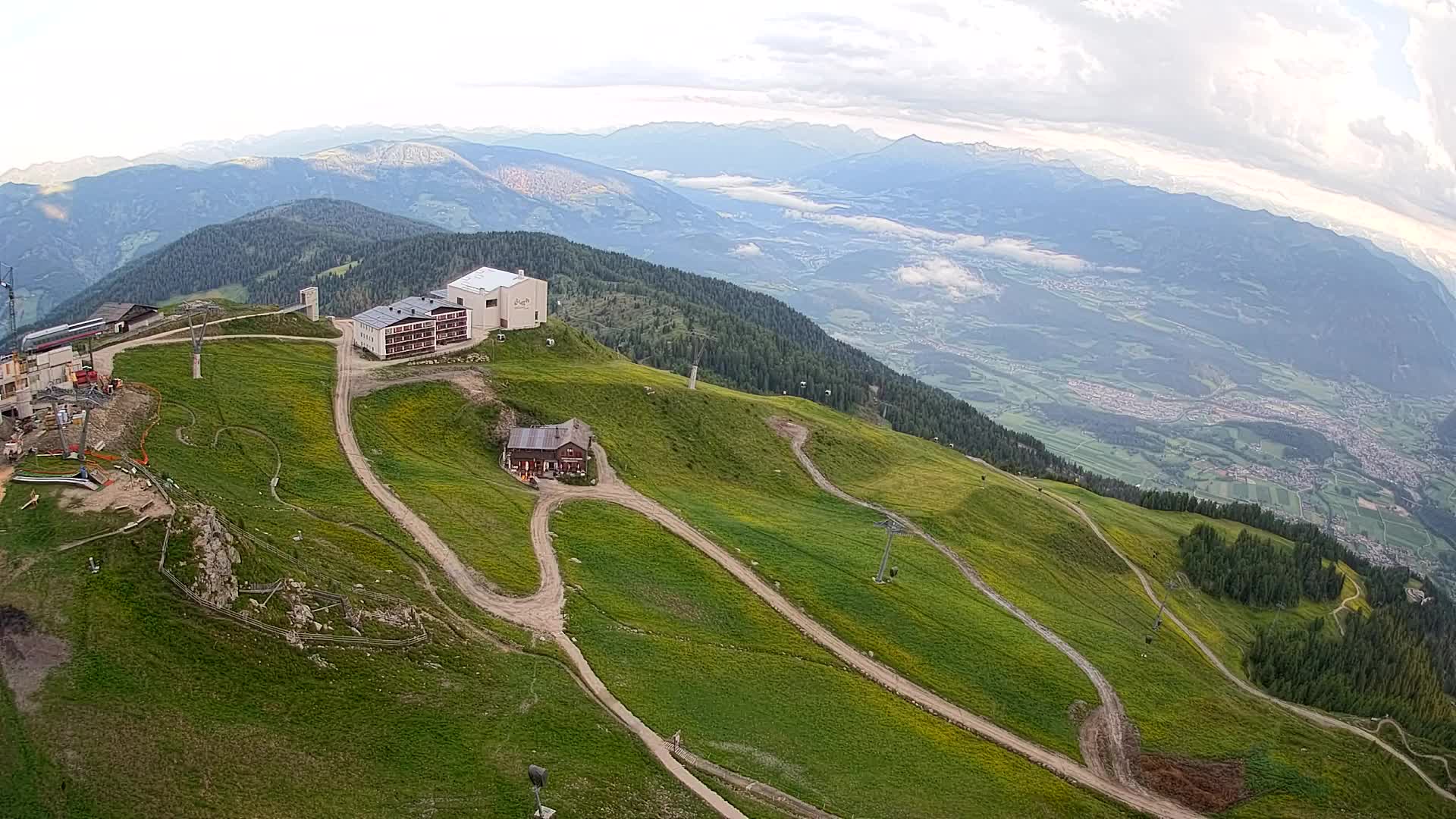 Skigebiet Kronplatz Gipfel | Blick auf Bruneck