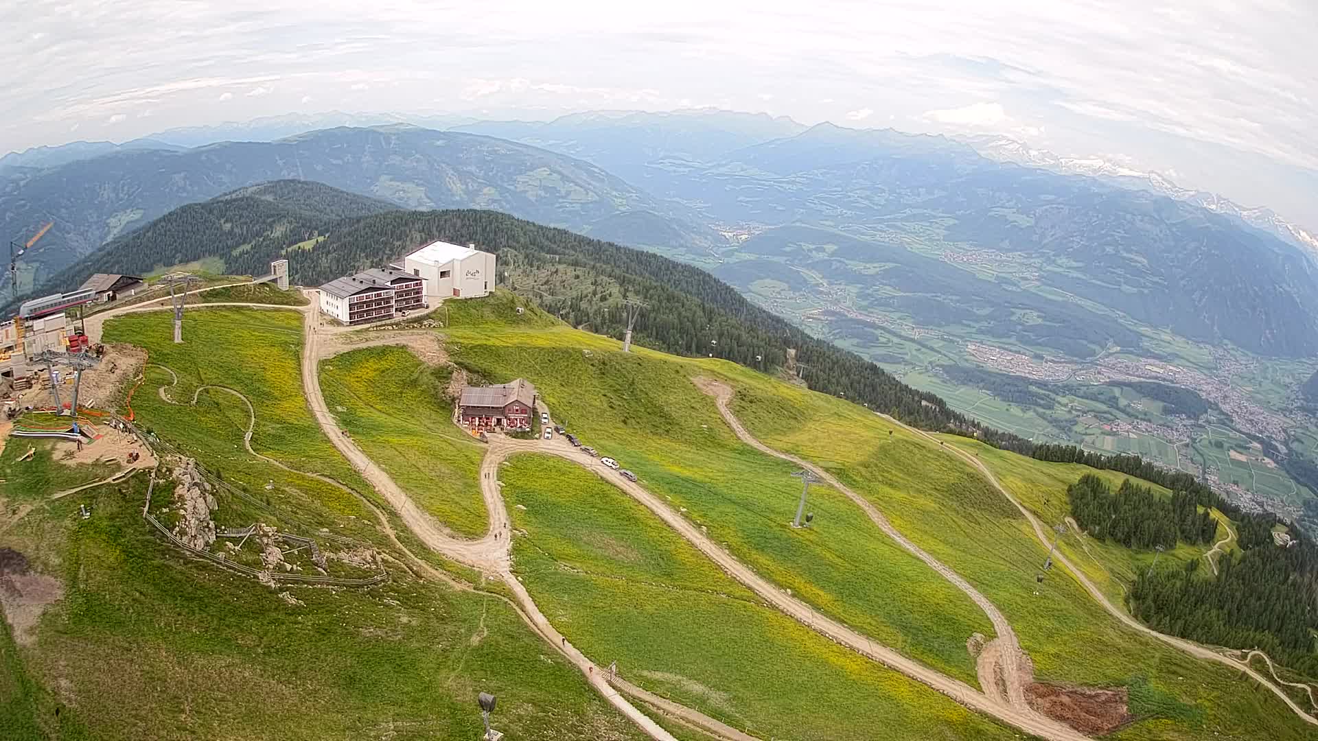 Skigebiet Kronplatz Gipfel | Blick auf Bruneck