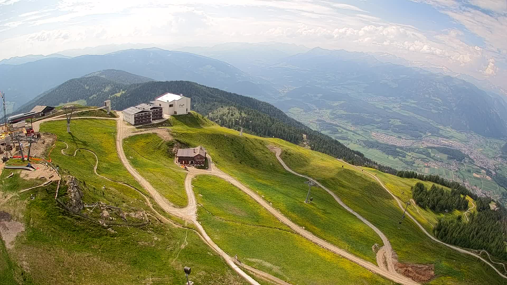 Stazione sciistica di Plan de Corones | vista su Brunico